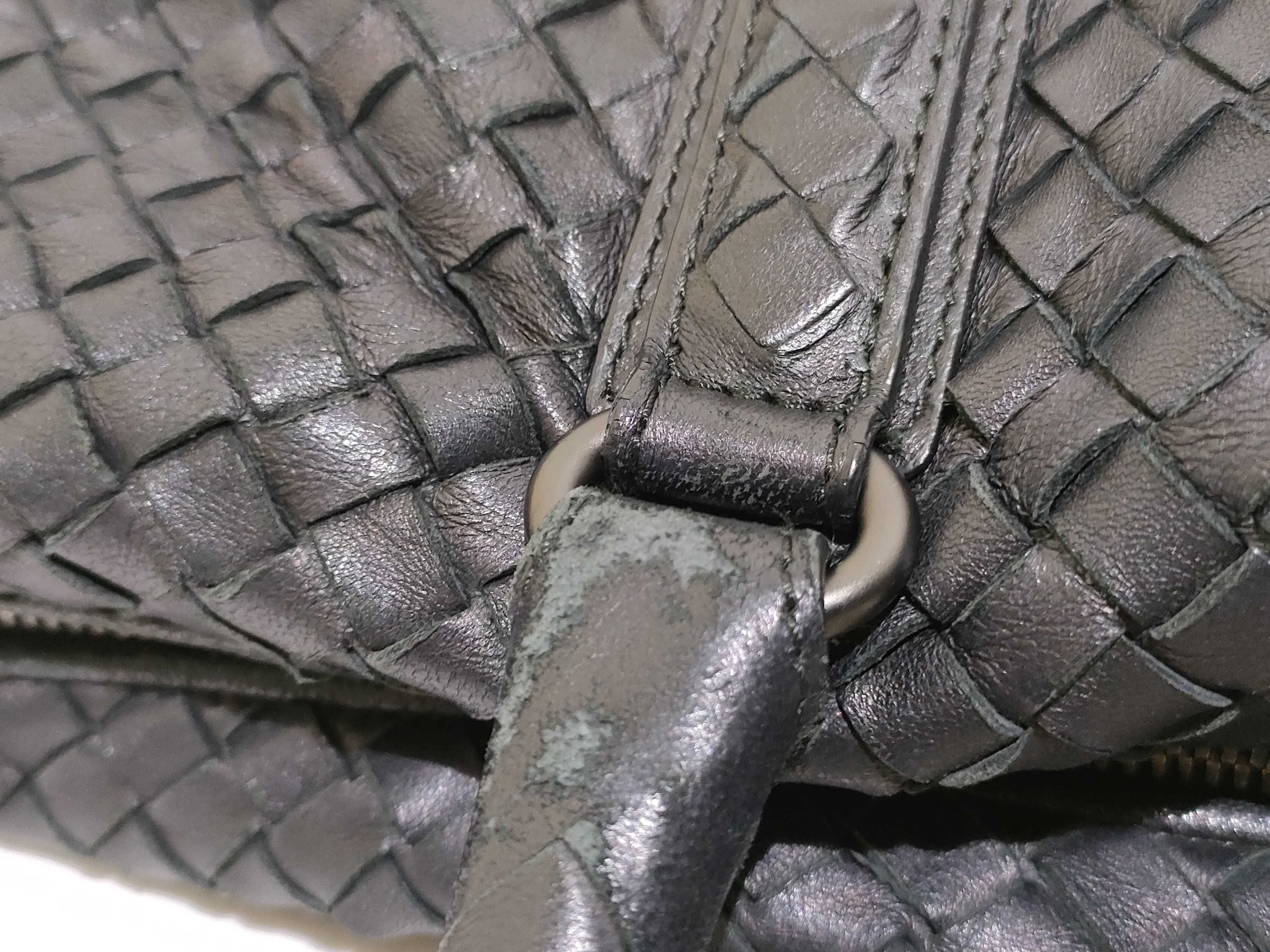 Intrecciato Large Convertible Leather 2-Way Handbag Black 193785 Tote Bag — view 5