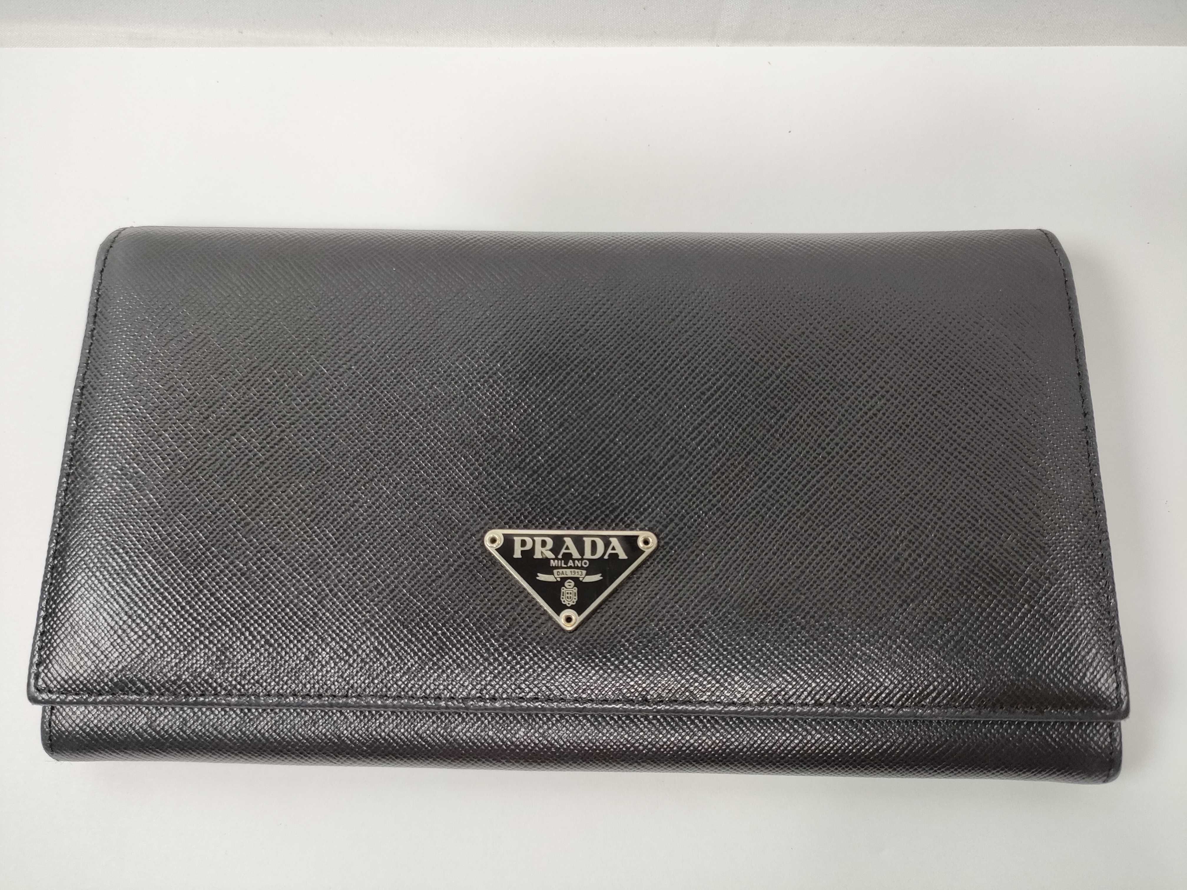 long wallet