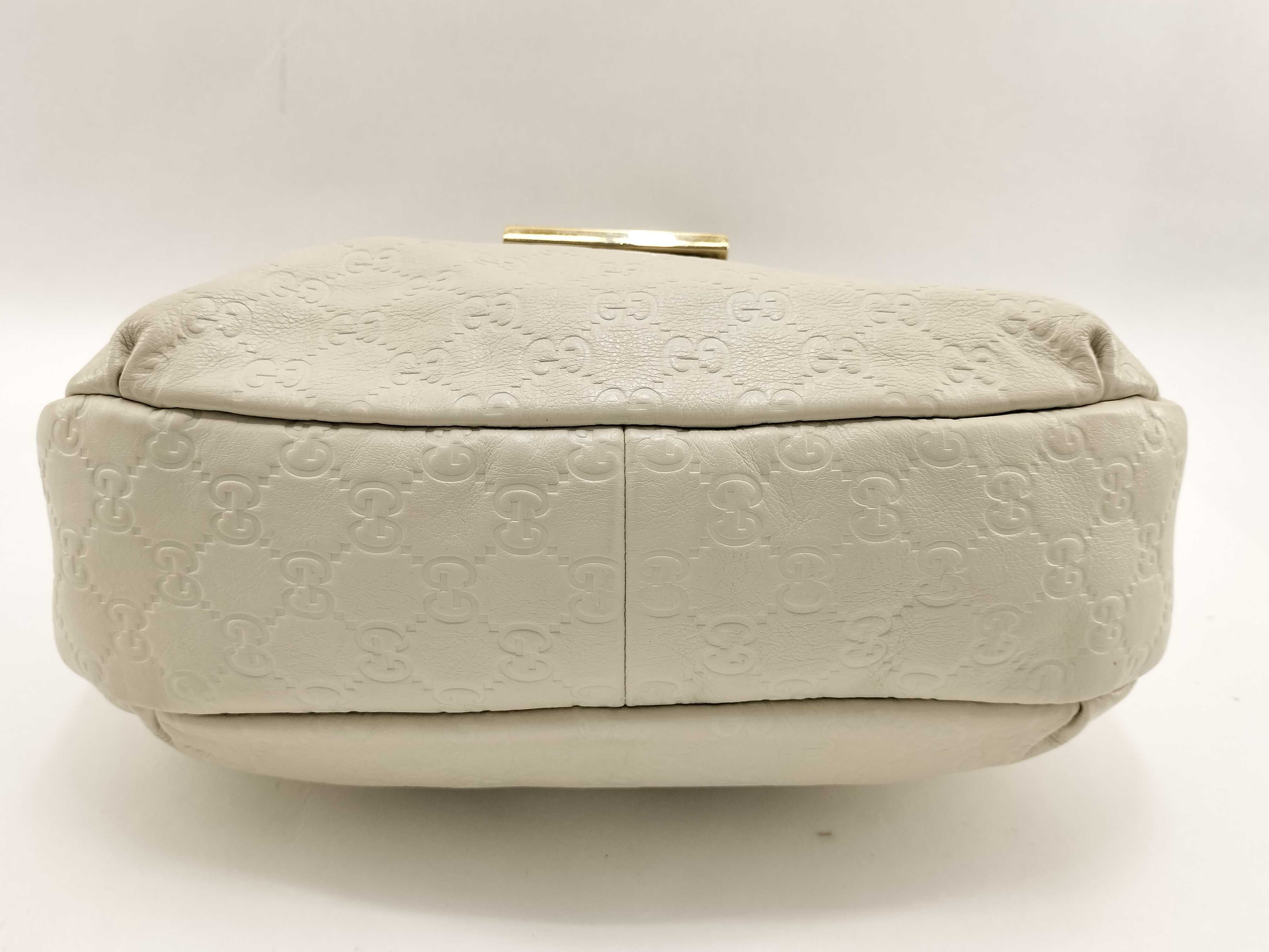 Guccissima Leather Shoulder Bag — view 6