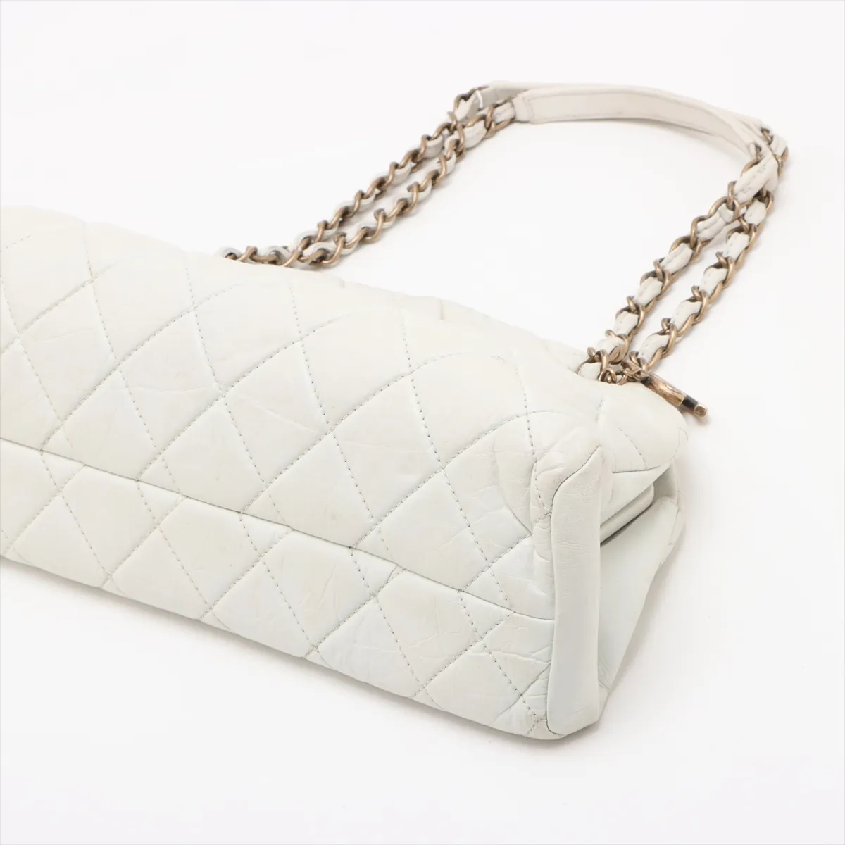 Mademoiselle Vintage Calf Chain Shoulder Bag Bowling Bag White Gold Hardware 16440945 16th Series — view 3