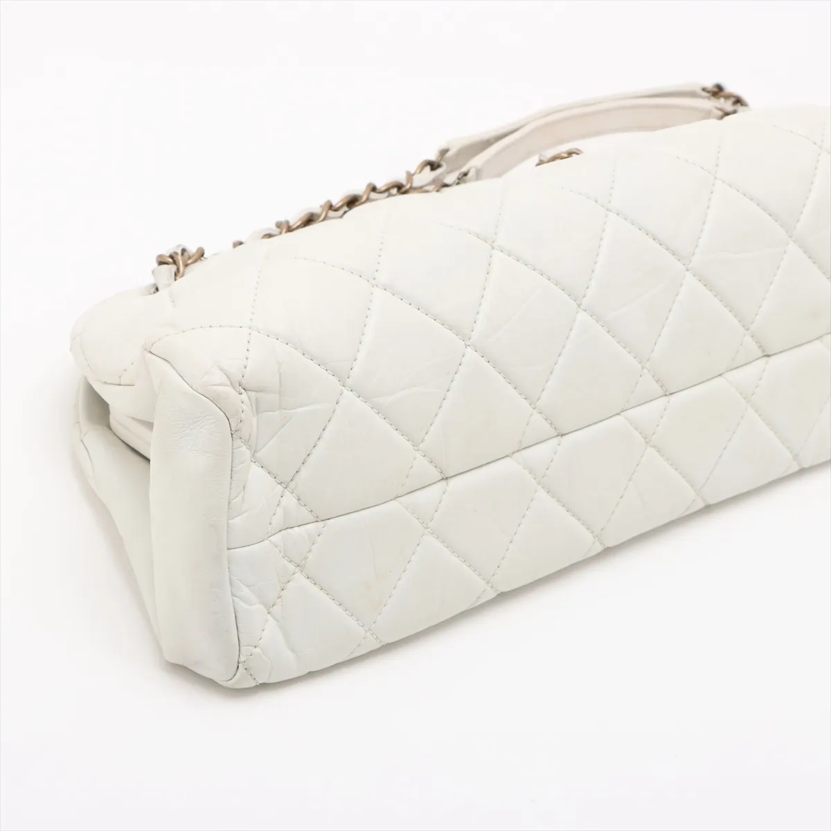 Mademoiselle Vintage Calf Chain Shoulder Bag Bowling Bag White Gold Hardware 16440945 16th Series — view 4