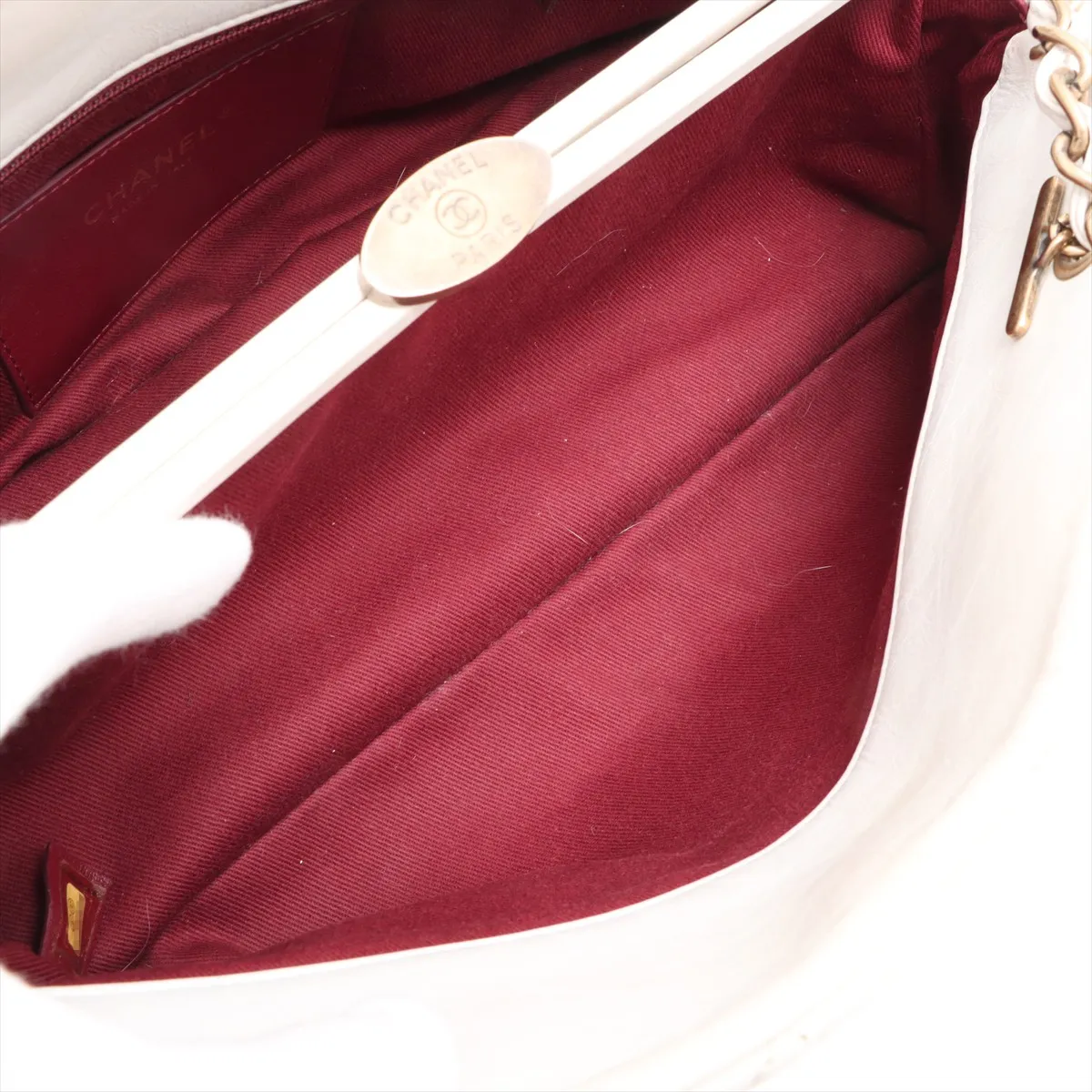 Mademoiselle Vintage Calf Chain Shoulder Bag Bowling Bag White Gold Hardware 16440945 16th Series — view 8