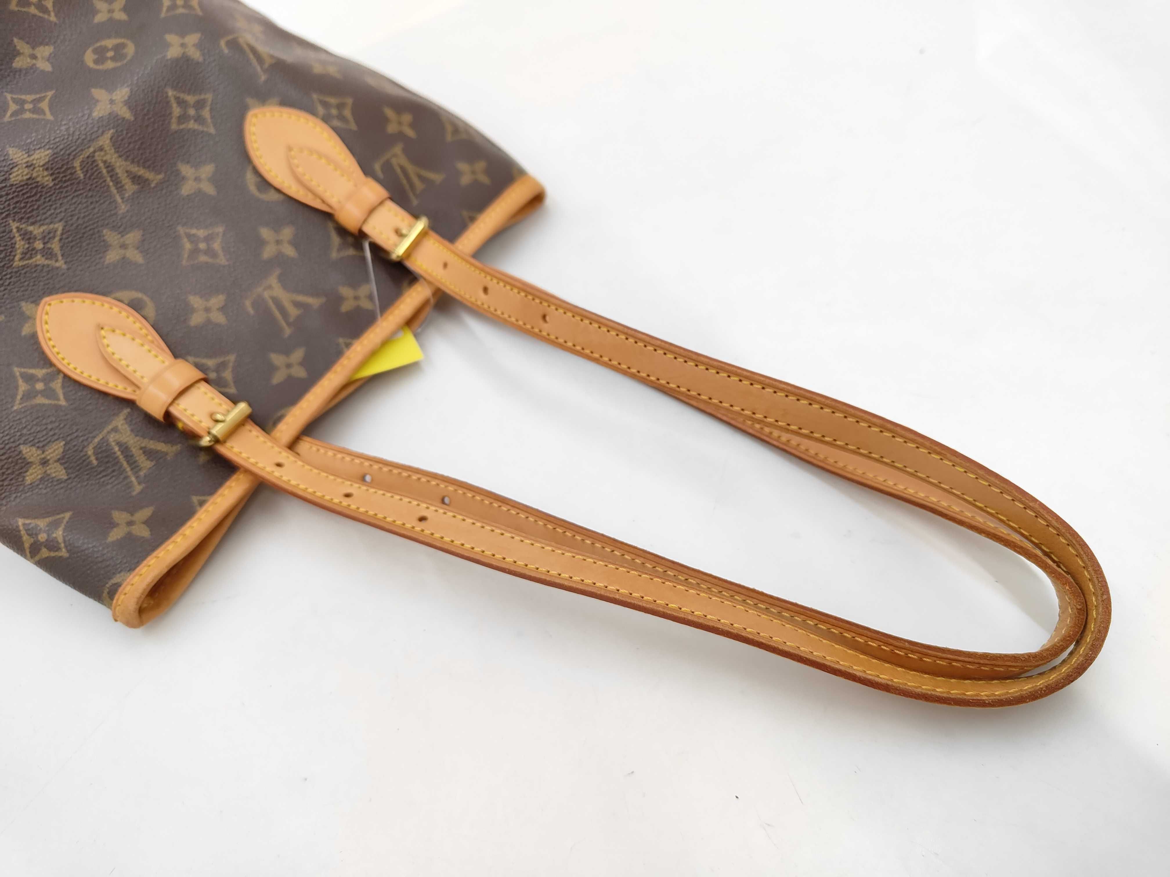 Monogram Bucket PM Shoulder Bag with Pouch (CP eligible) — view 4
