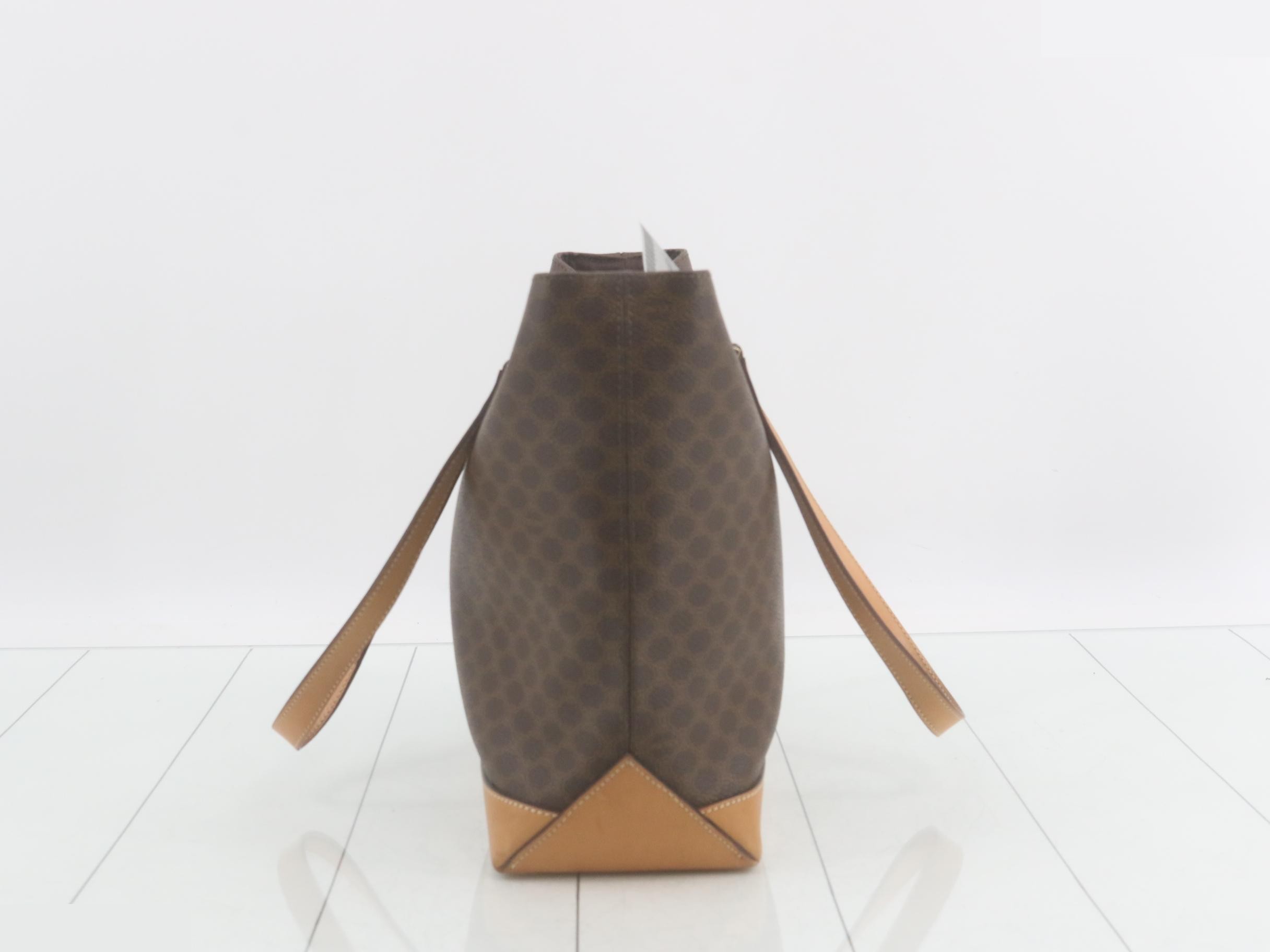 handbag — view 3