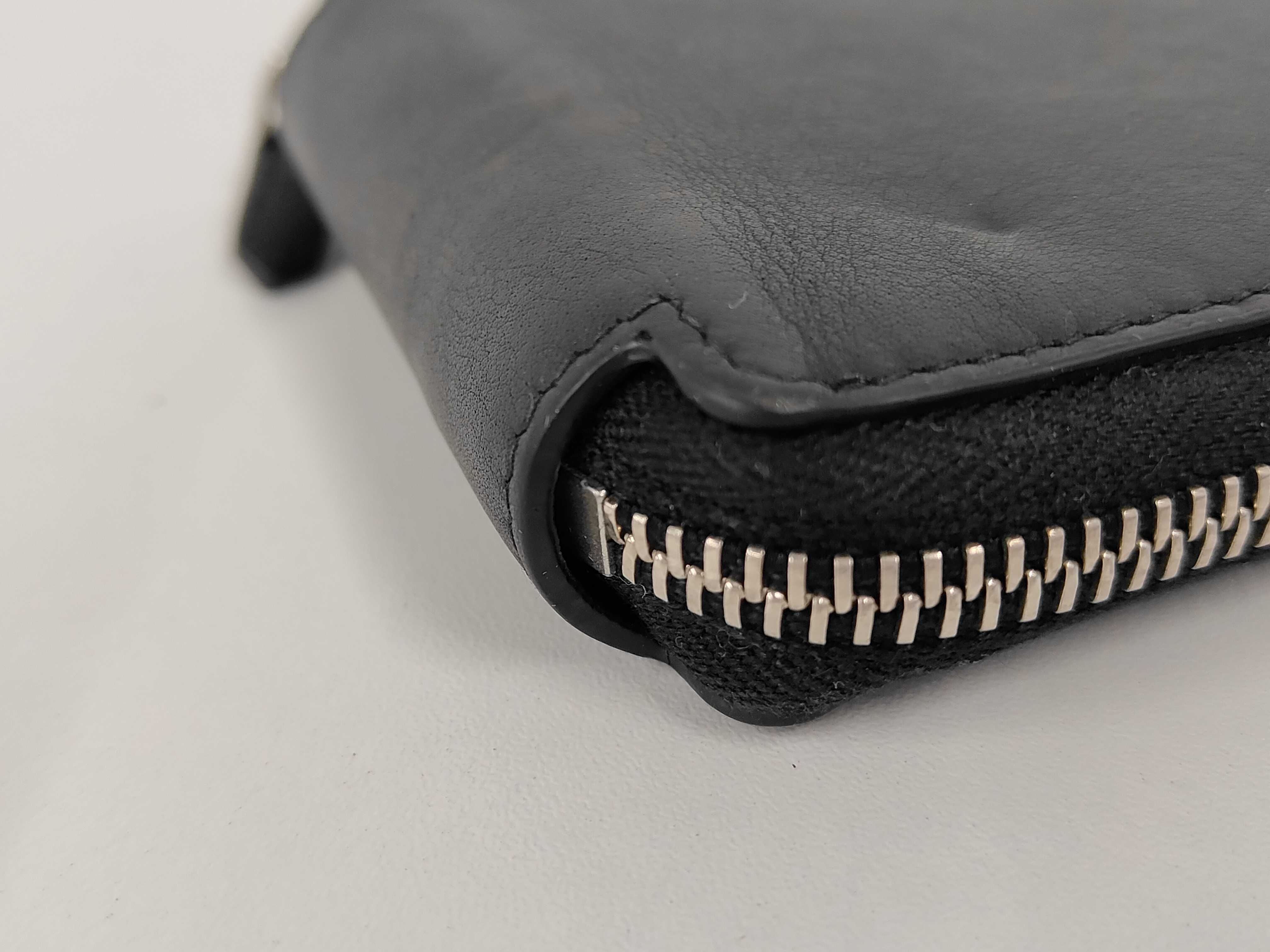 wallet — view 3
