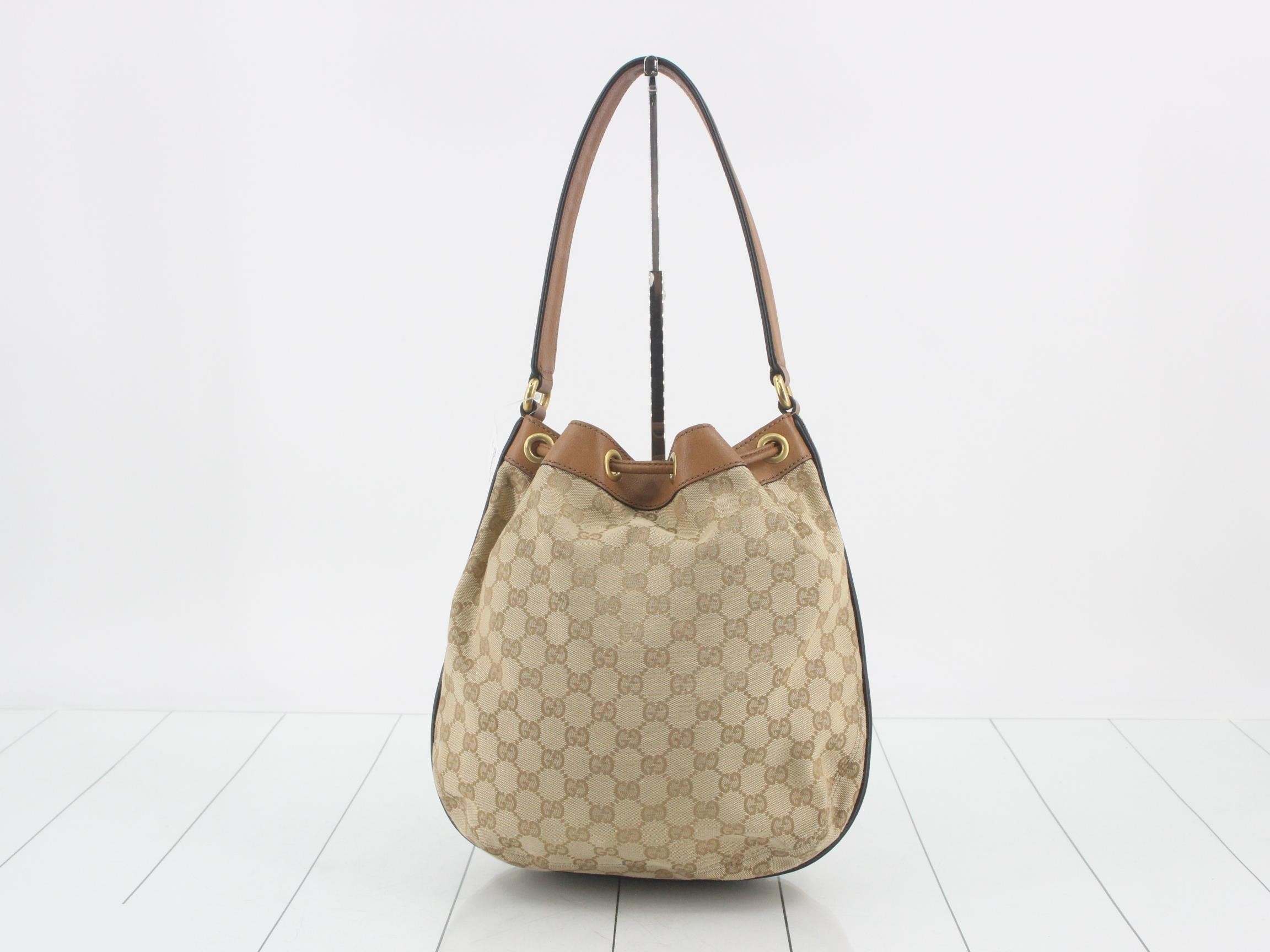 GG Canvas Sherry Line Drawstring Bag with Bamboo Tassel - Shoulder Bag — view 2
