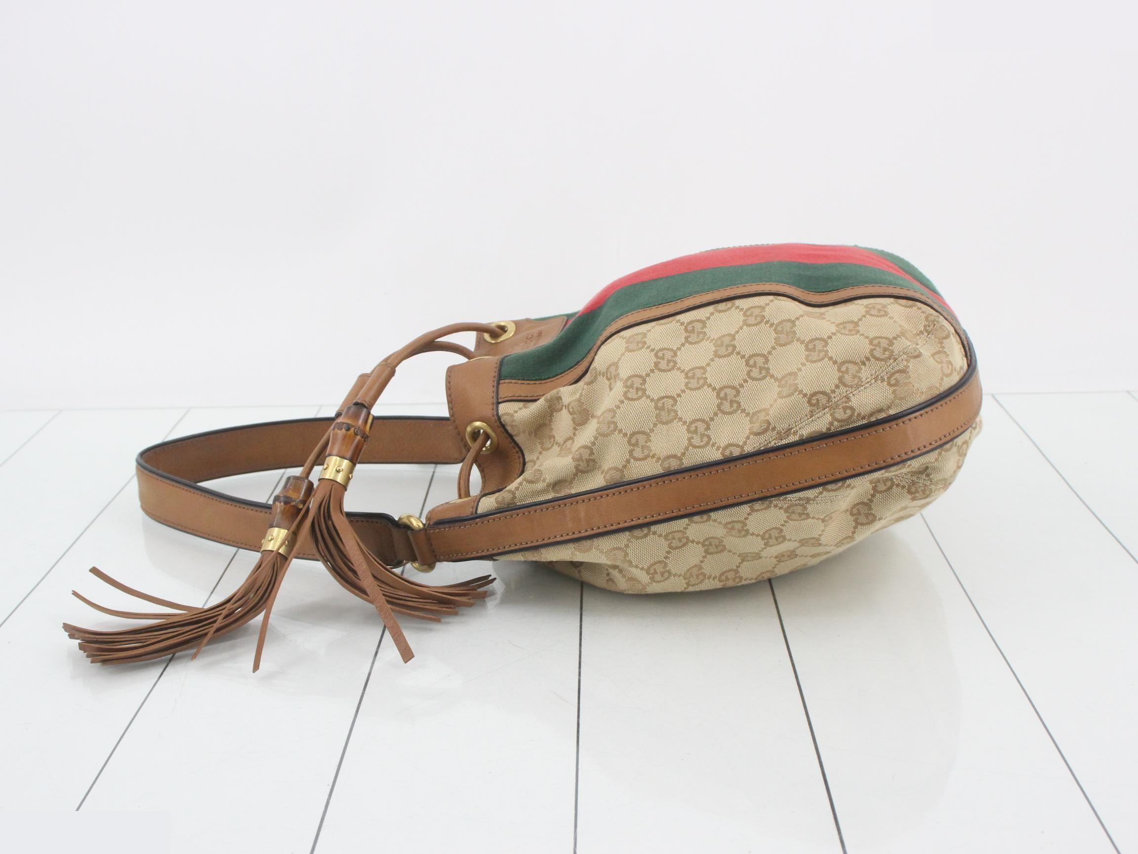 GG Canvas Sherry Line Drawstring Bag with Bamboo Tassel - Shoulder Bag — view 4