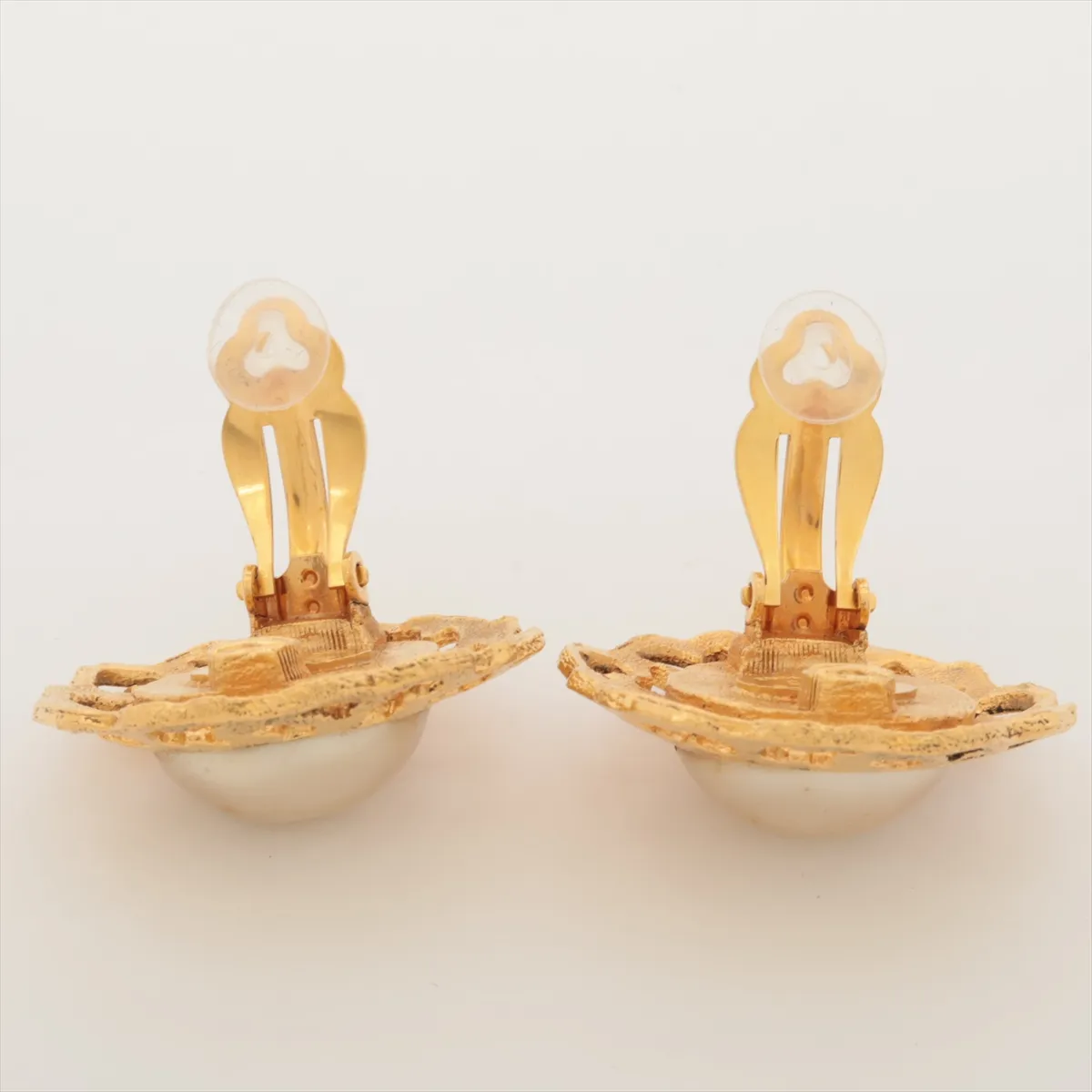 Coco Mark 25/2760 Earrings (Pair) GP x Faux Pearl Gold - — view 4