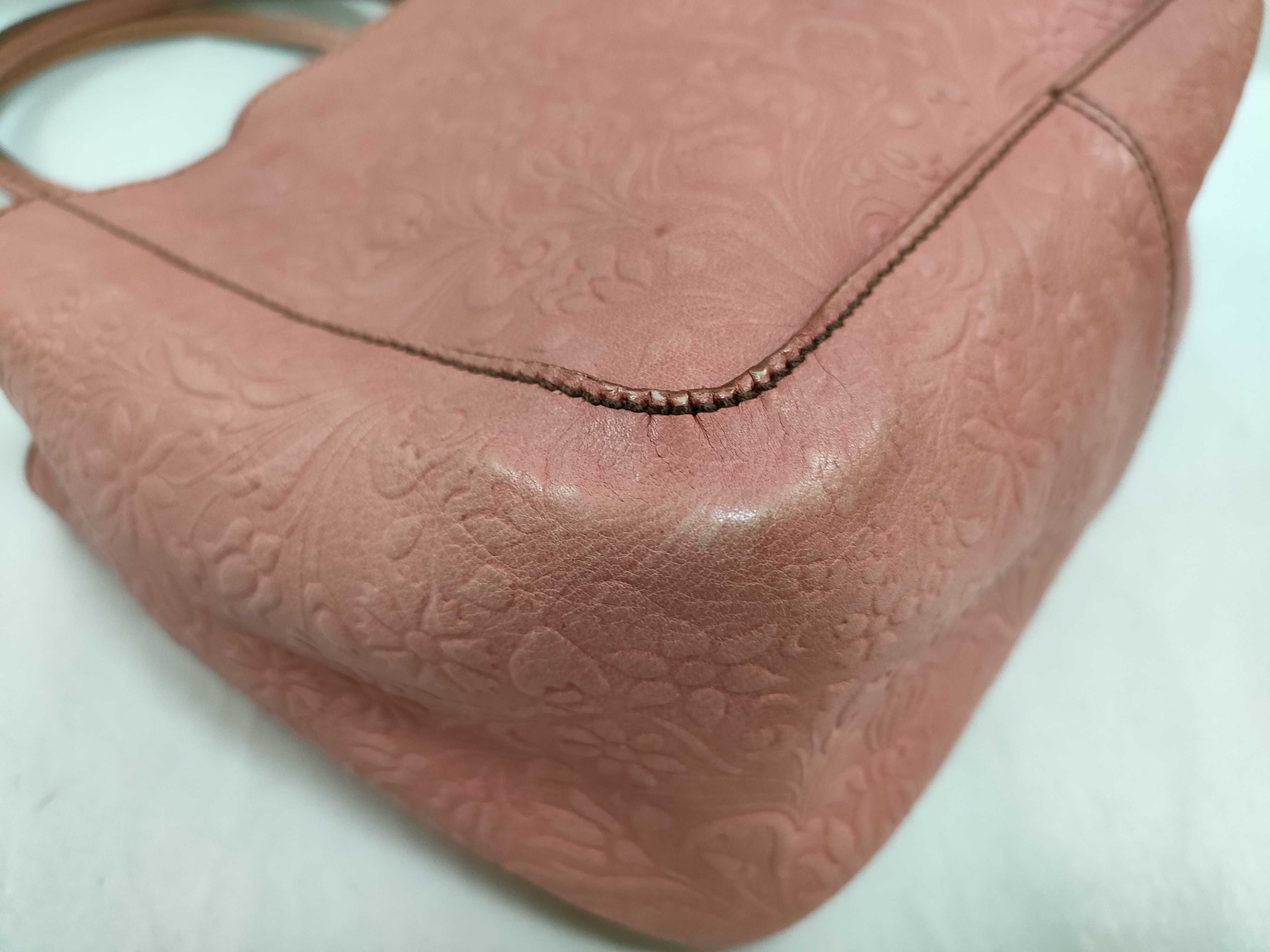handbag, floral print, embossed logo, leather, tag. — view 6