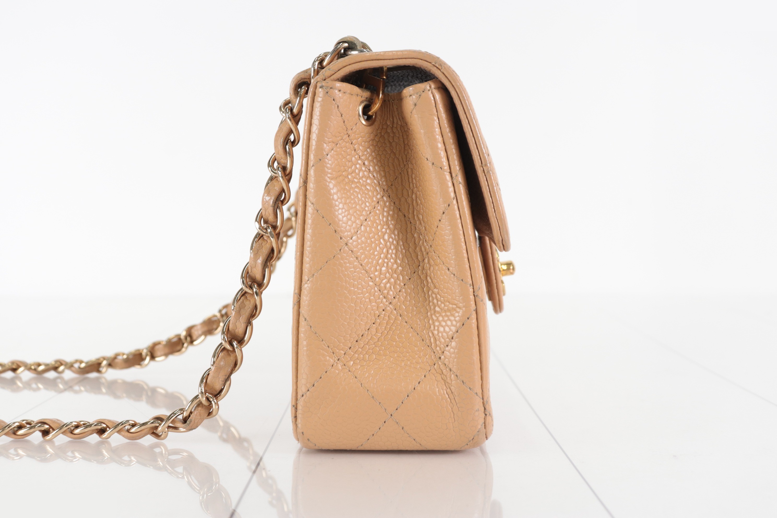 Minimato Caviar Chain Shoulder Bag, Beige, Series 9 — view 3