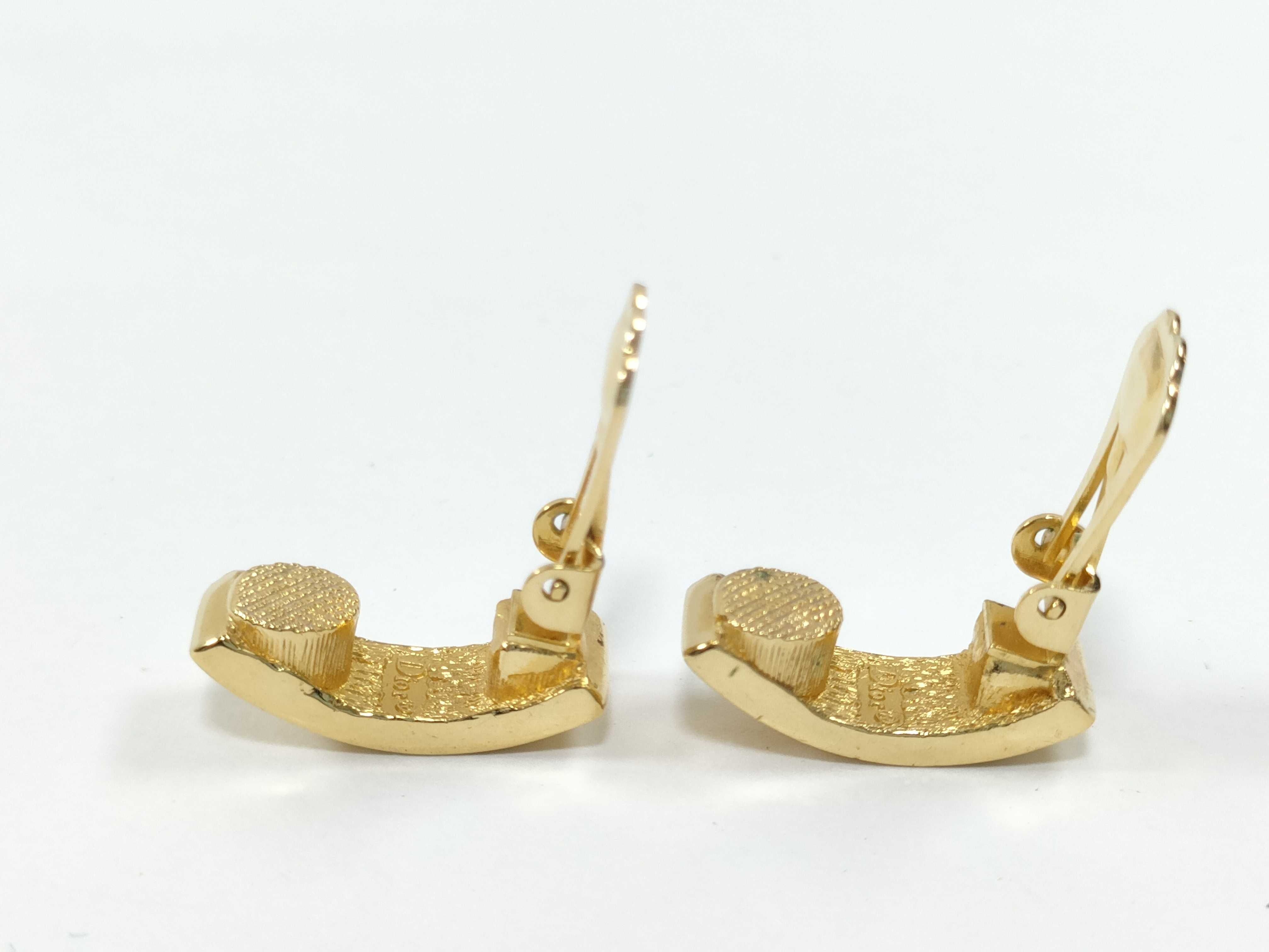 logo plate gold earrings — view 5