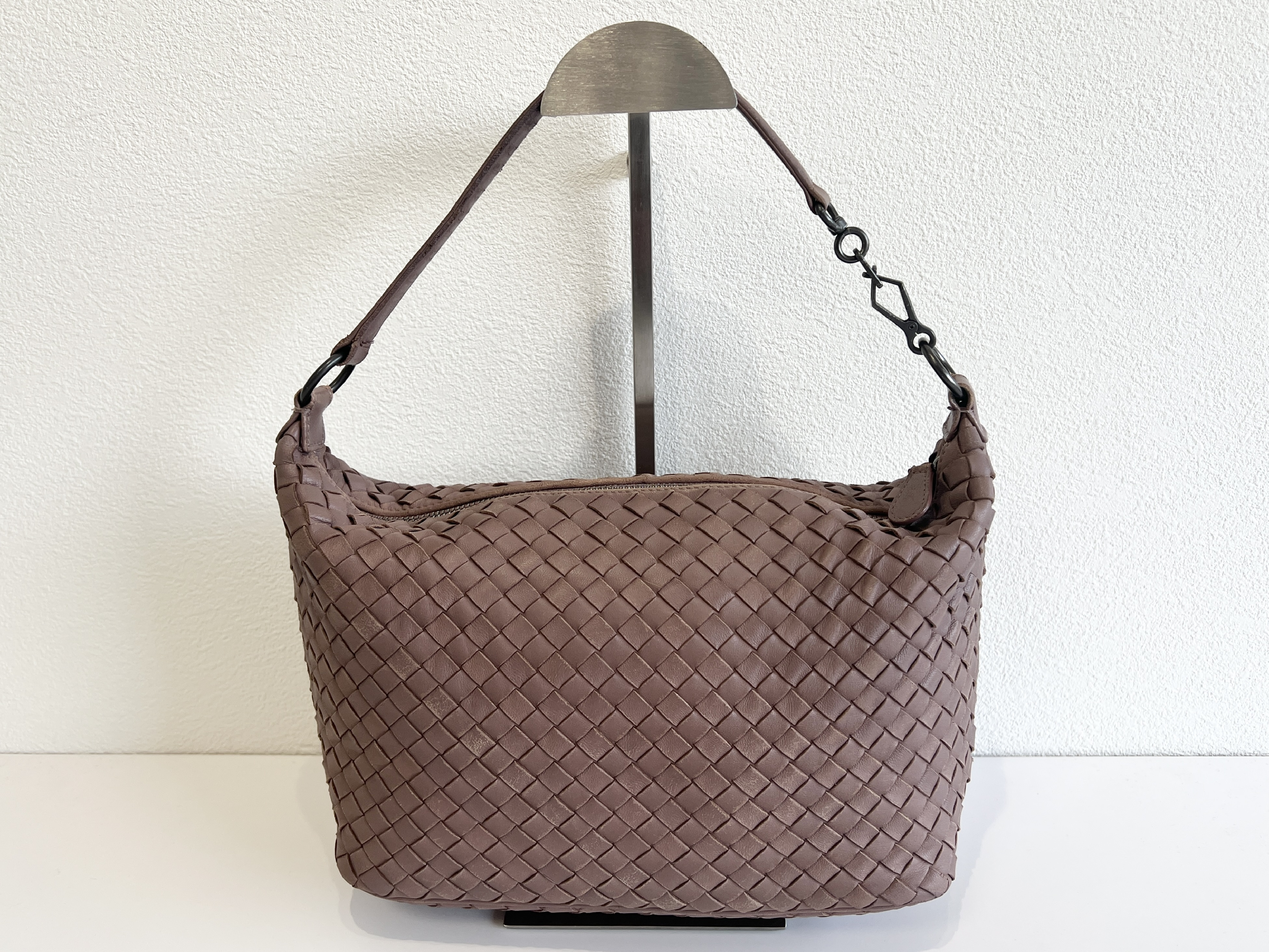 Intrecciato Leather Shoulder Bag, One-Shoulder Bag, Handbag, Shoulder Bag — view 2