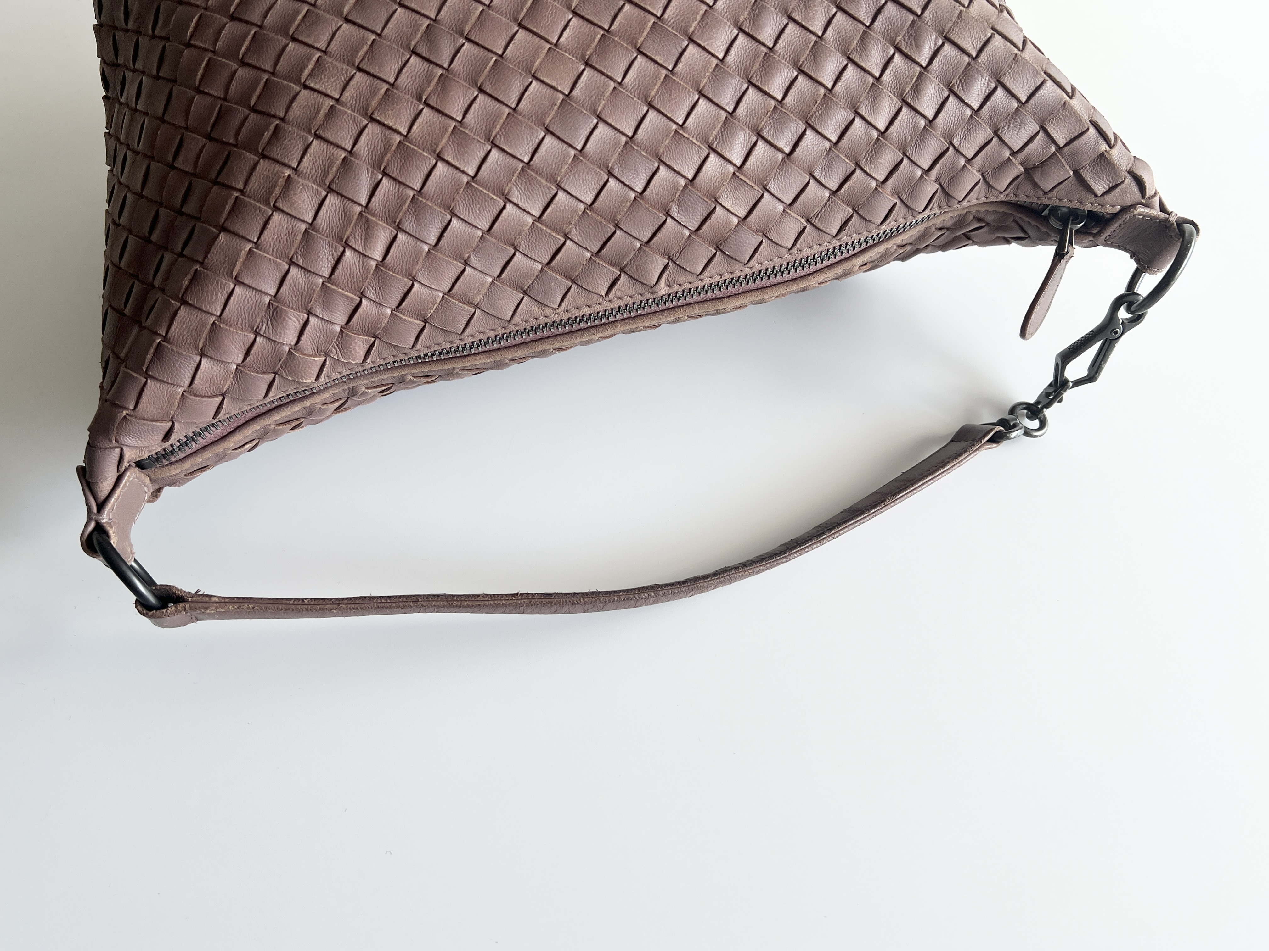 Intrecciato Leather Shoulder Bag, One-Shoulder Bag, Handbag, Shoulder Bag — view 3
