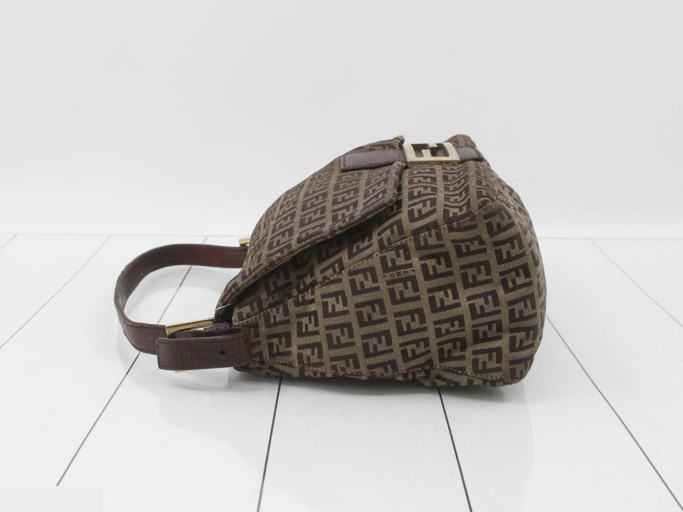 handbag — view 4