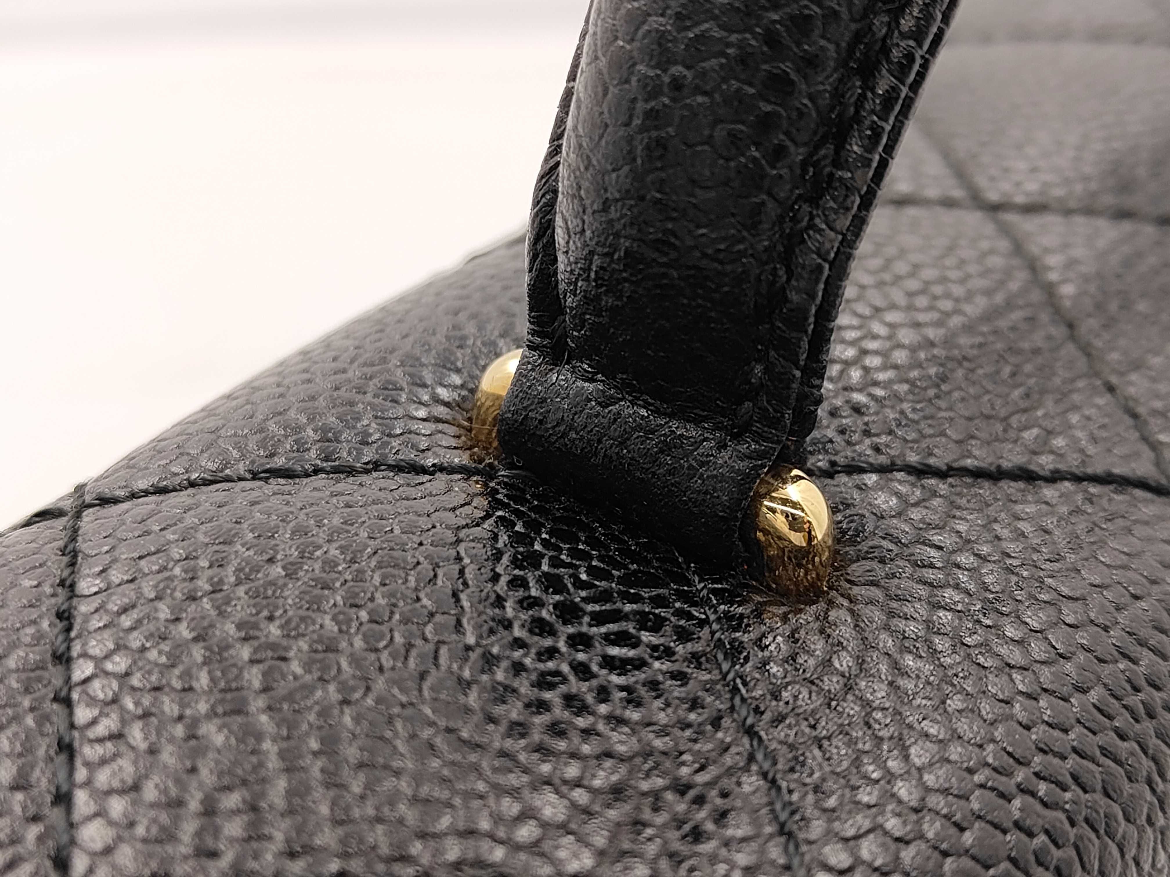 Matelassé Coco Mark Caviar Skin Handbag — view 5