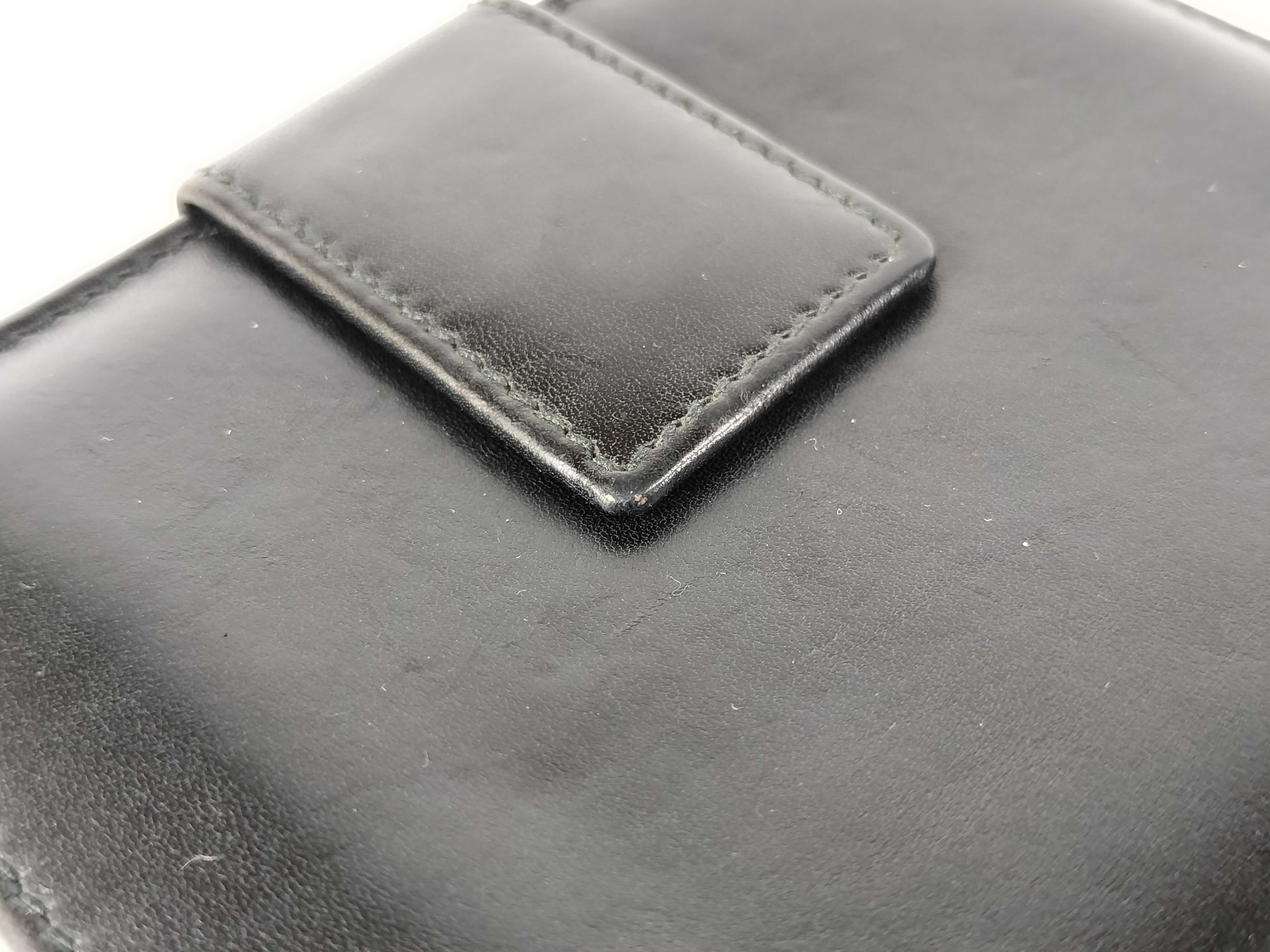 W-hook black wallet — view 9
