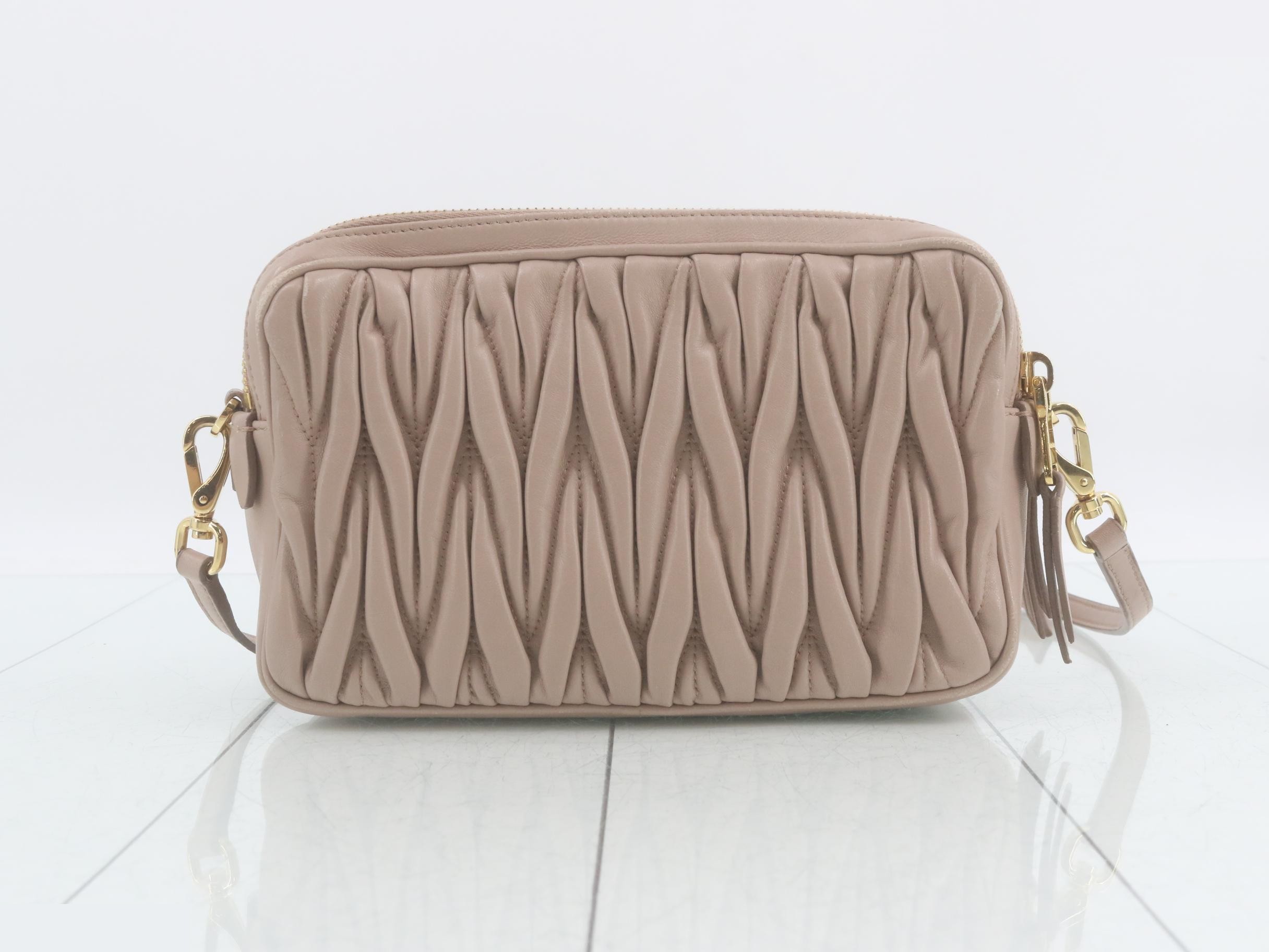 Matelassé (bag) - Shoulder bag — view 2