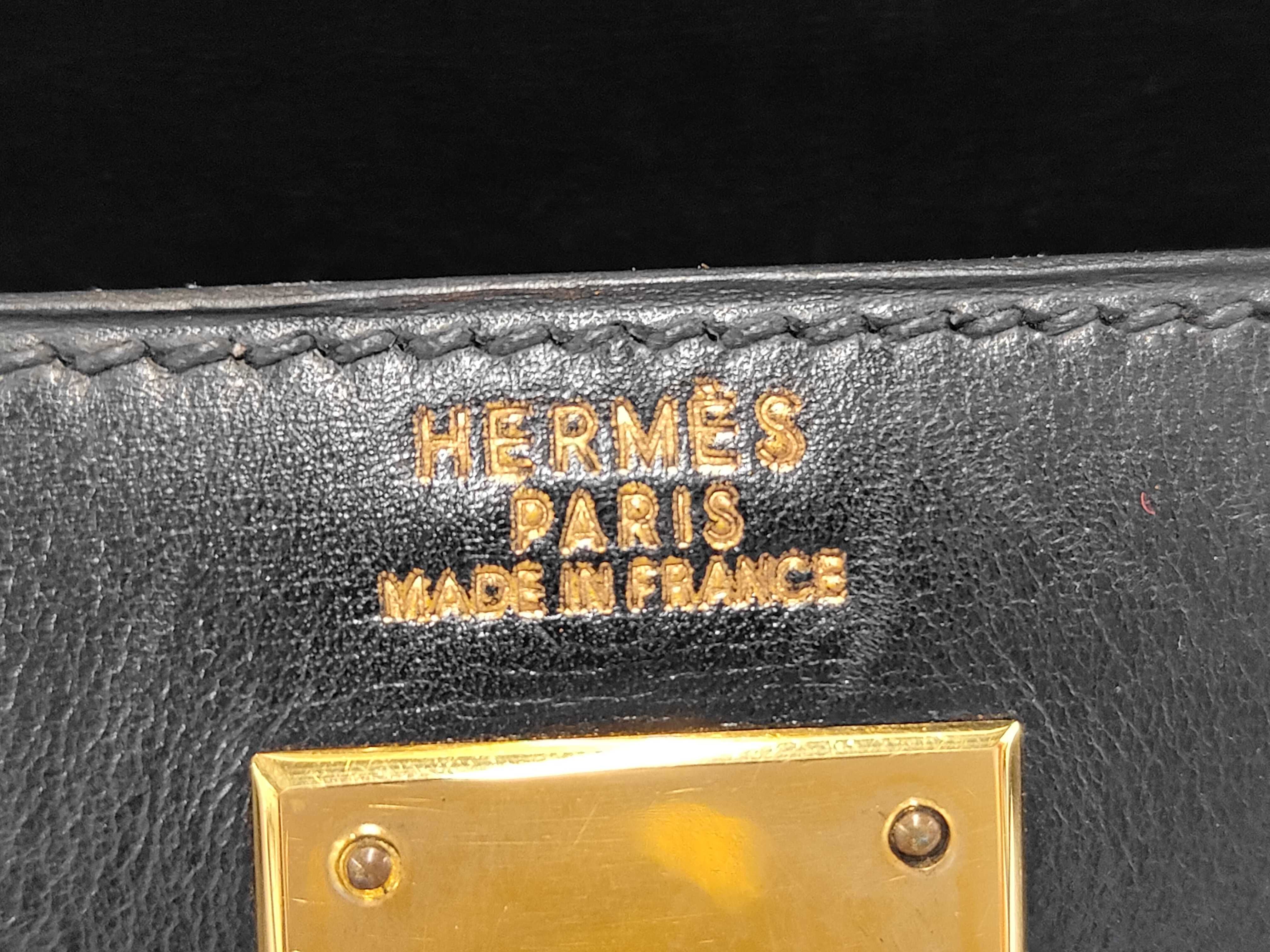 Kelly 32 Black Box Calf Gold Hardware External Stitching B Stamp Handbag — view 9