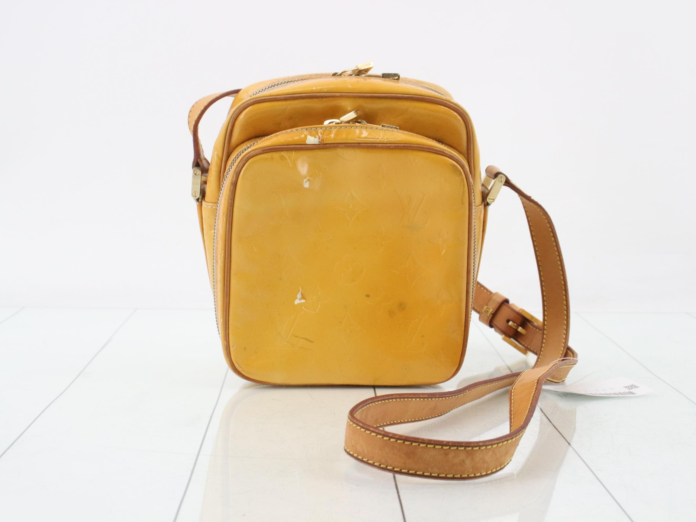 Vernis Worcester Shoulder Bag