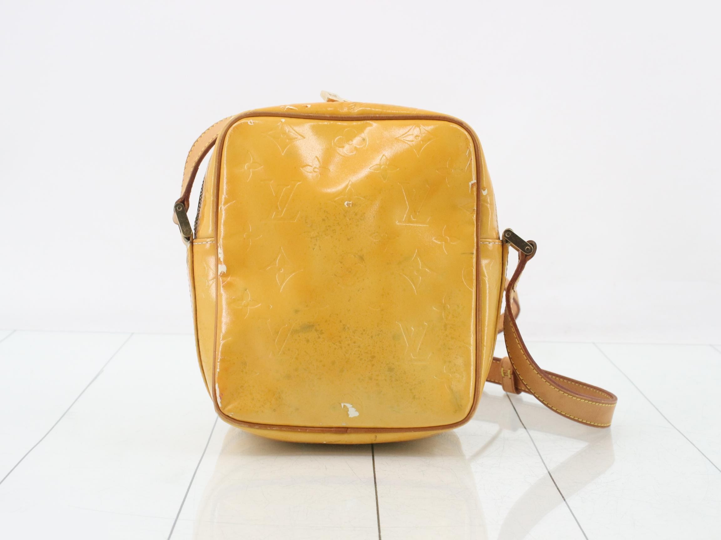 Vernis Worcester Shoulder Bag — view 2