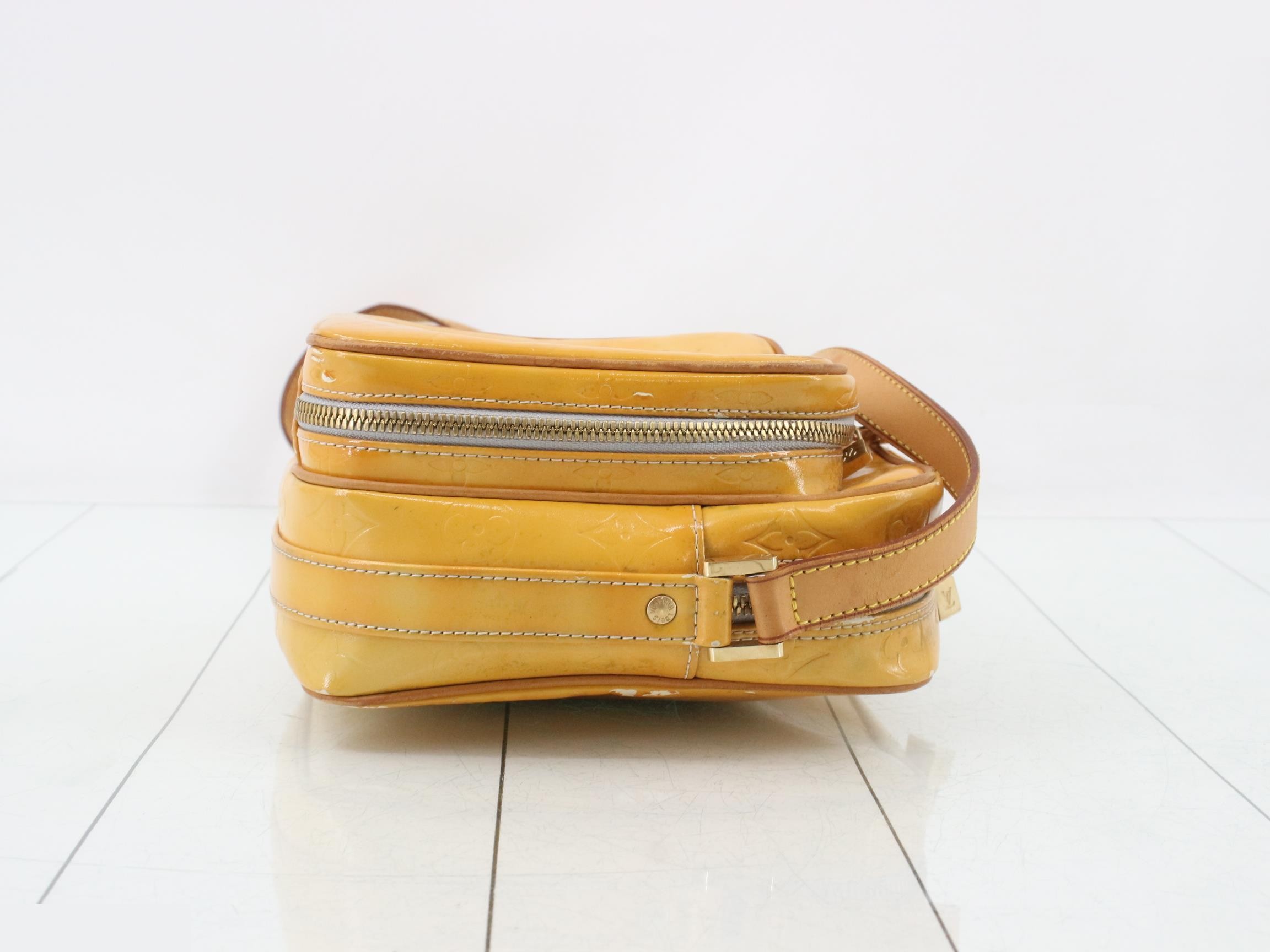 Vernis Worcester Shoulder Bag — view 3
