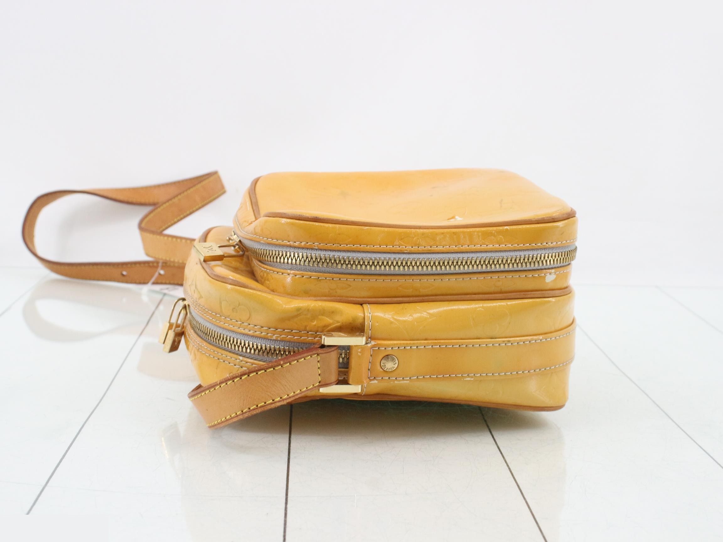 Vernis Worcester Shoulder Bag — view 4