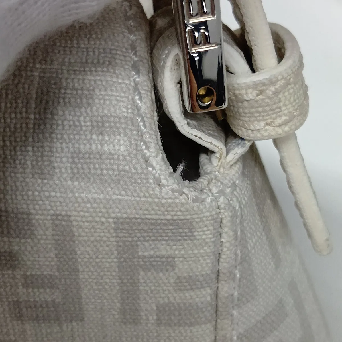 Zucchino PVC x Leather Shoulder Bag, White x Gray — view 13