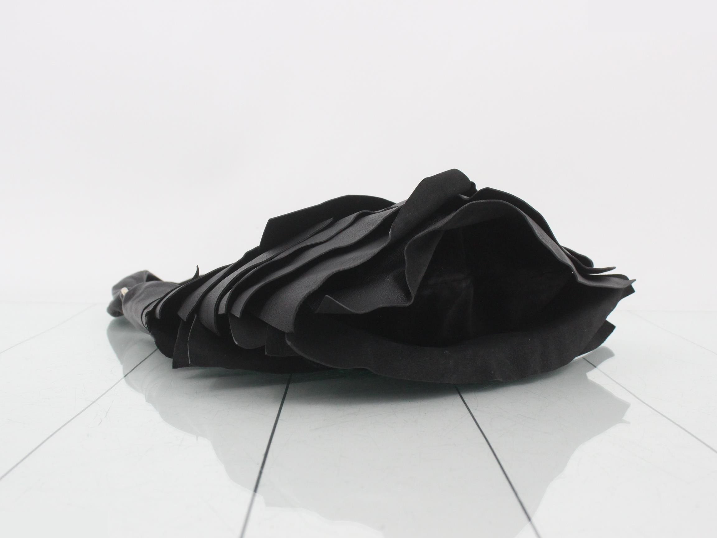 Other lines: Bags & Shoulder Bags, Saint-Tropez, Black Leather — view 5