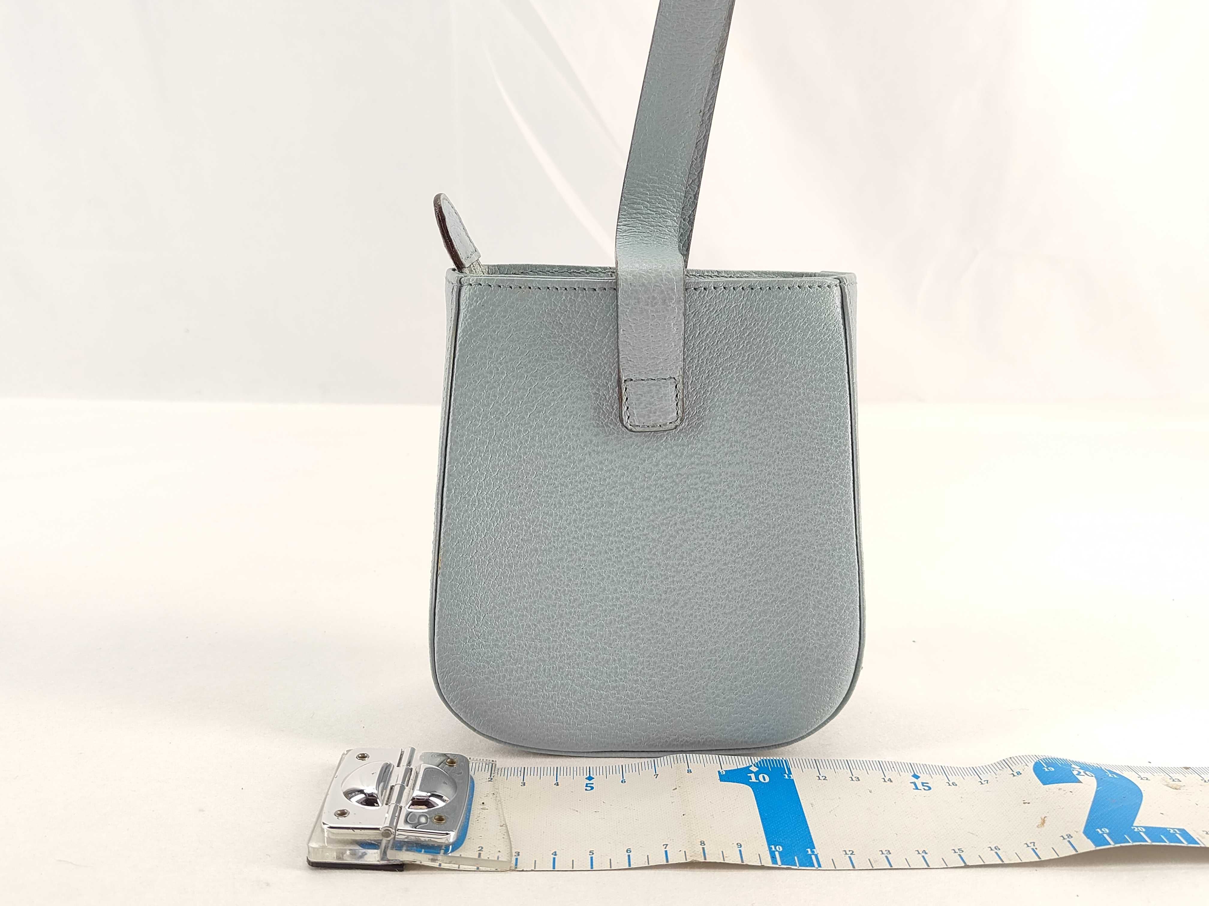 pouch — view 2