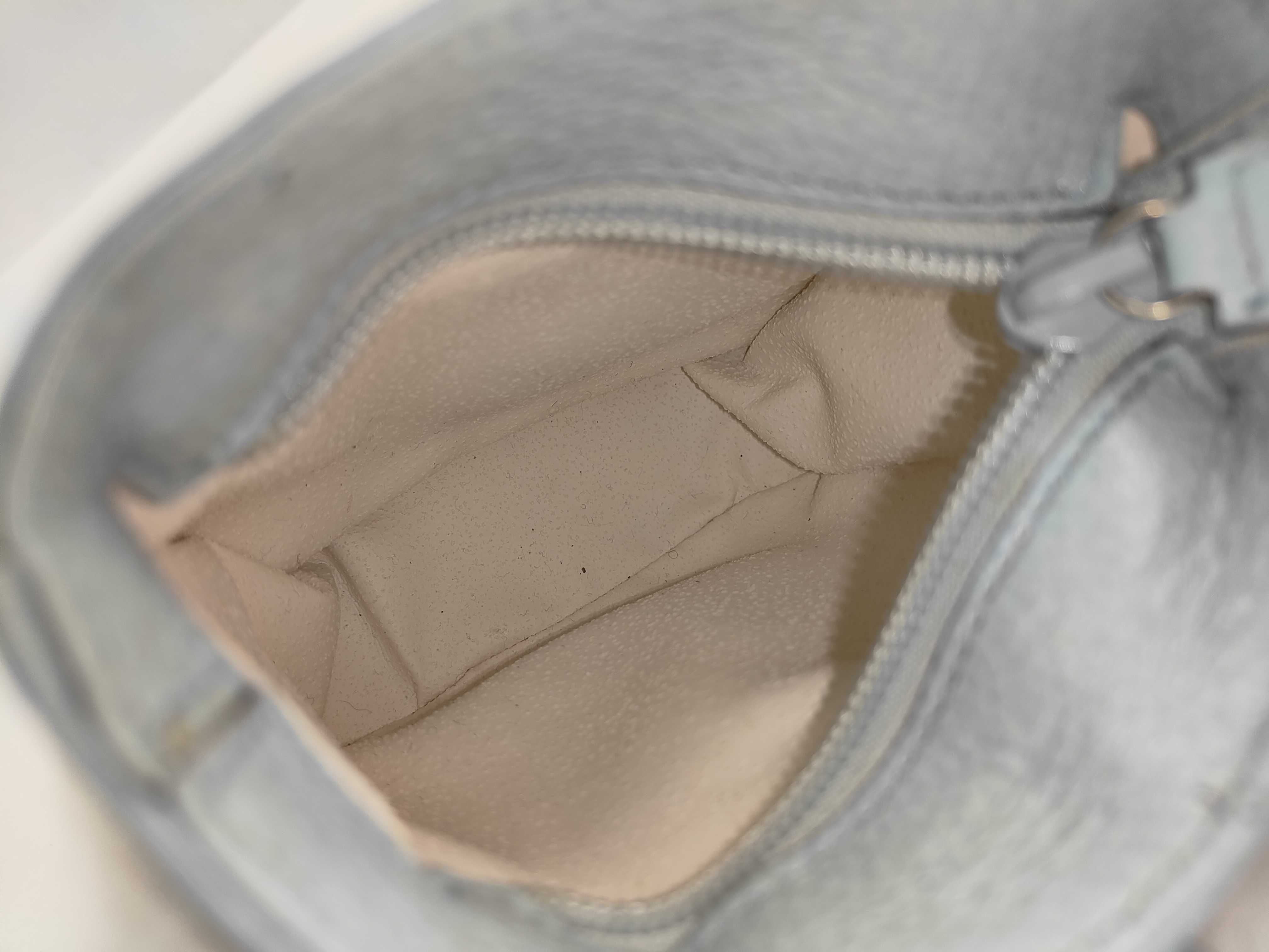 pouch — view 10