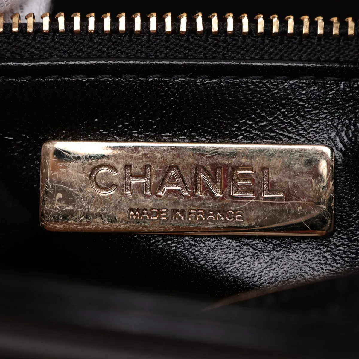 [Individually packaged] Chanel 31 Mini Shiny Calfskin 2-Way Handbag, Black with Gold Hardware, TUX60GP5, Random Plate — view 8