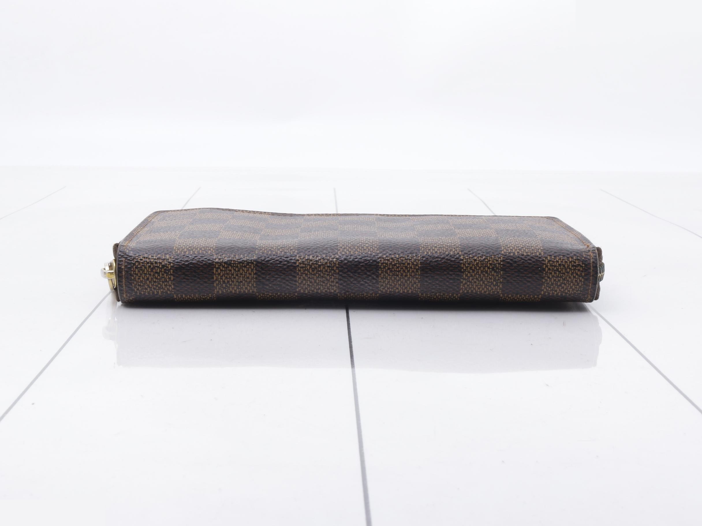 Damier Zippy Wallet — view 3