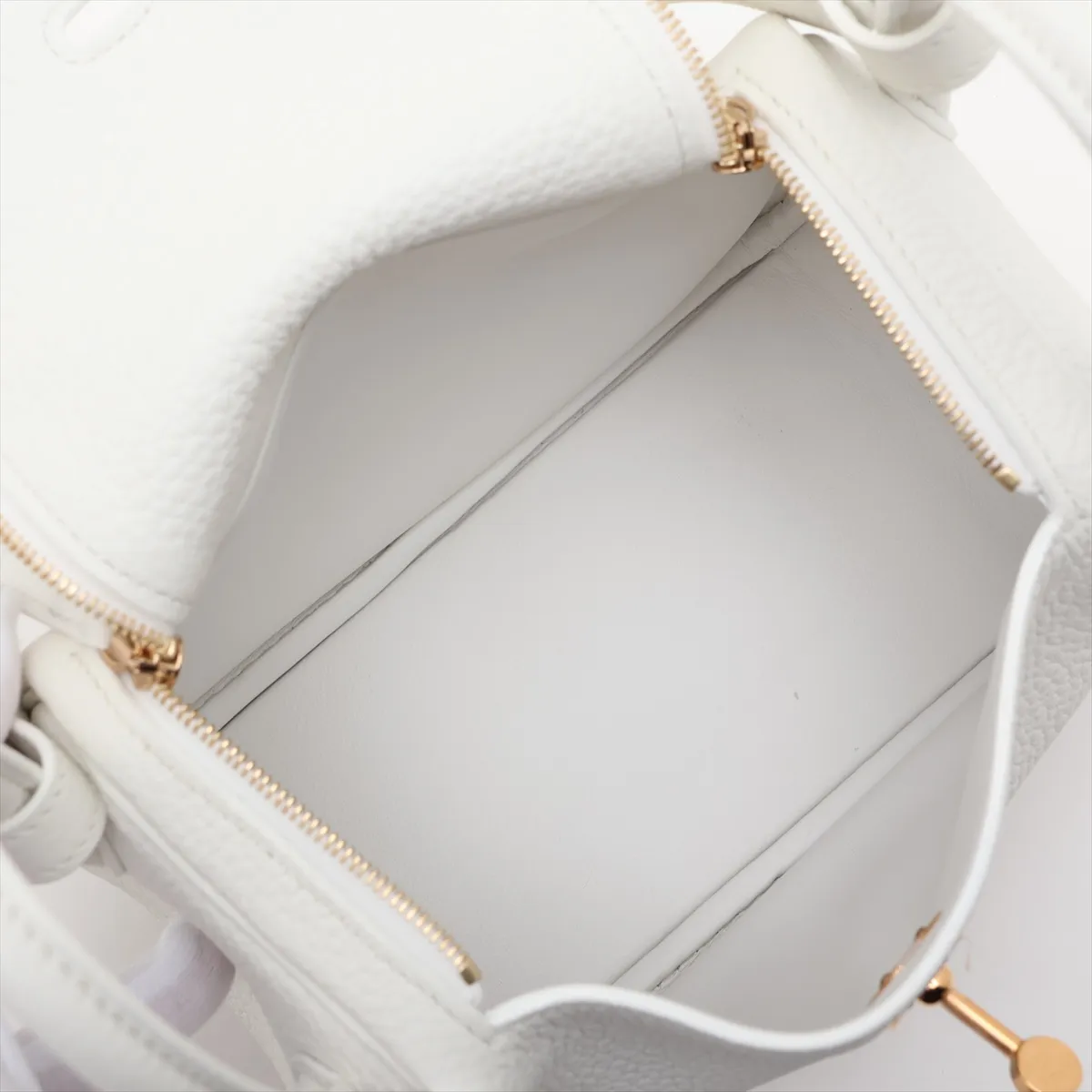 [Individually packaged] Hermes Lindy Mini 20 Taurillon Clemence New White Gold Hardware B: 2023 — view 6