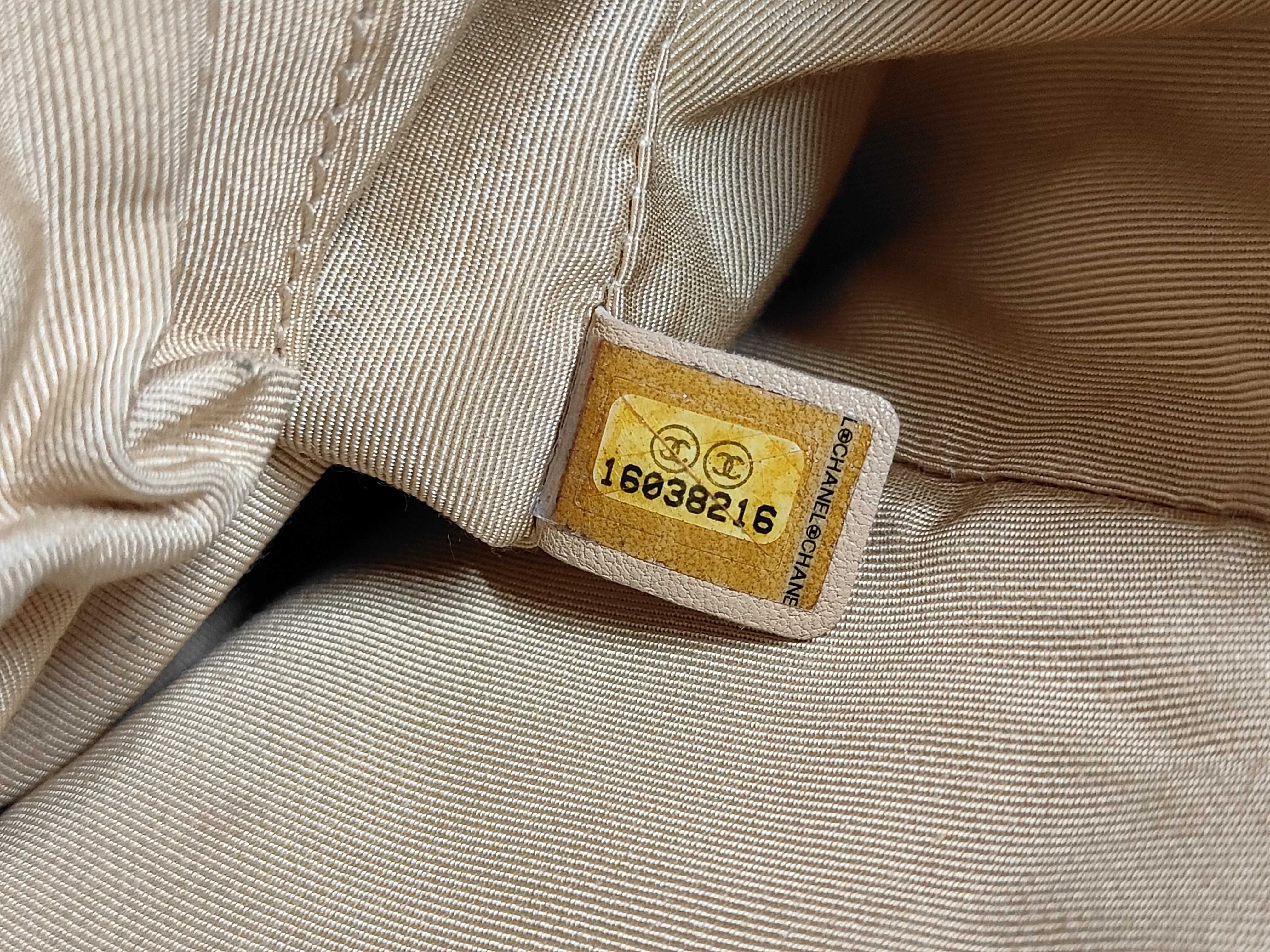 Matelassé 2-Way Shoulder Bag — view 11