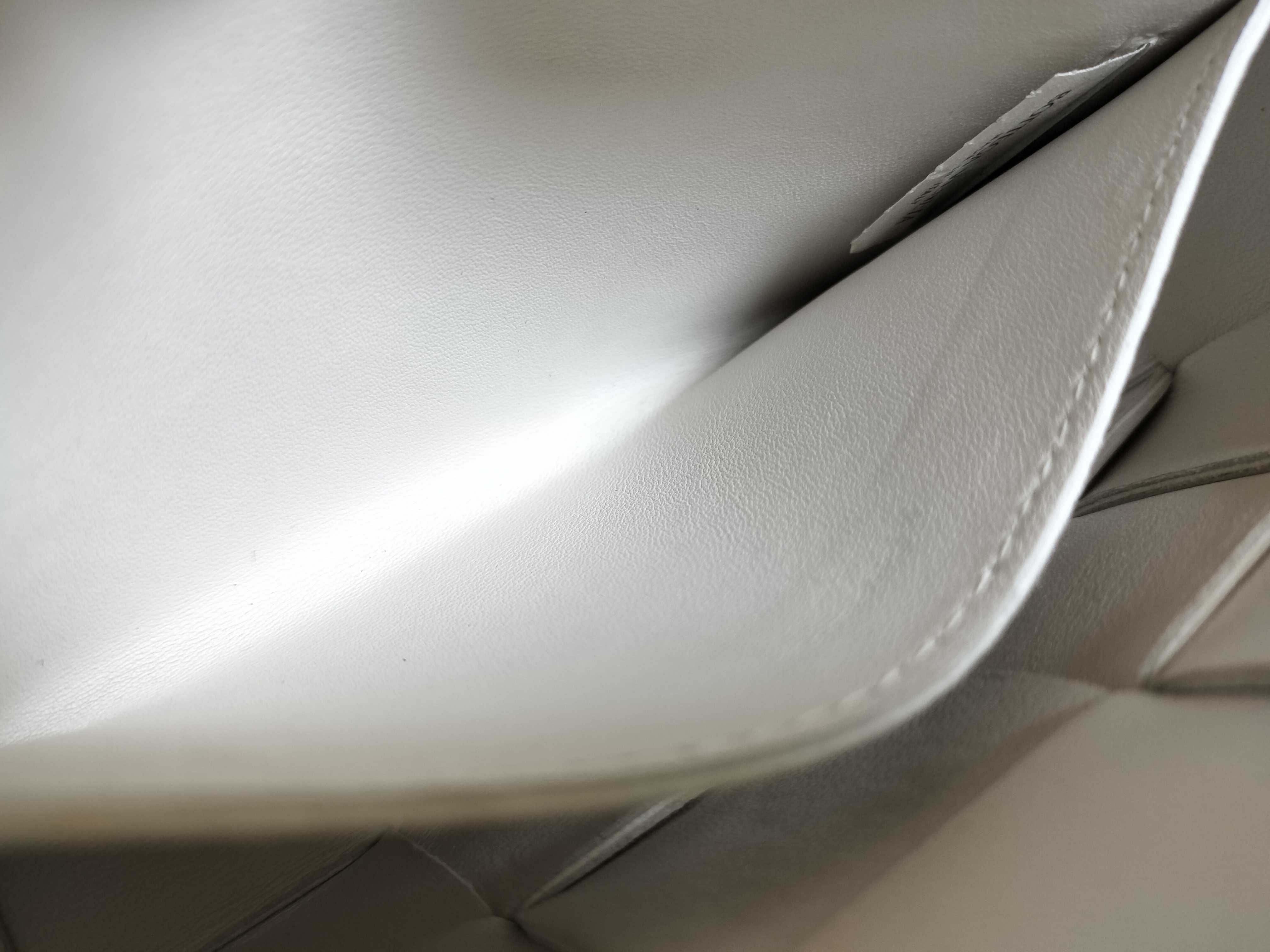 Intrecciato Cassette White Leather Shoulder Bag 730848 — view 13