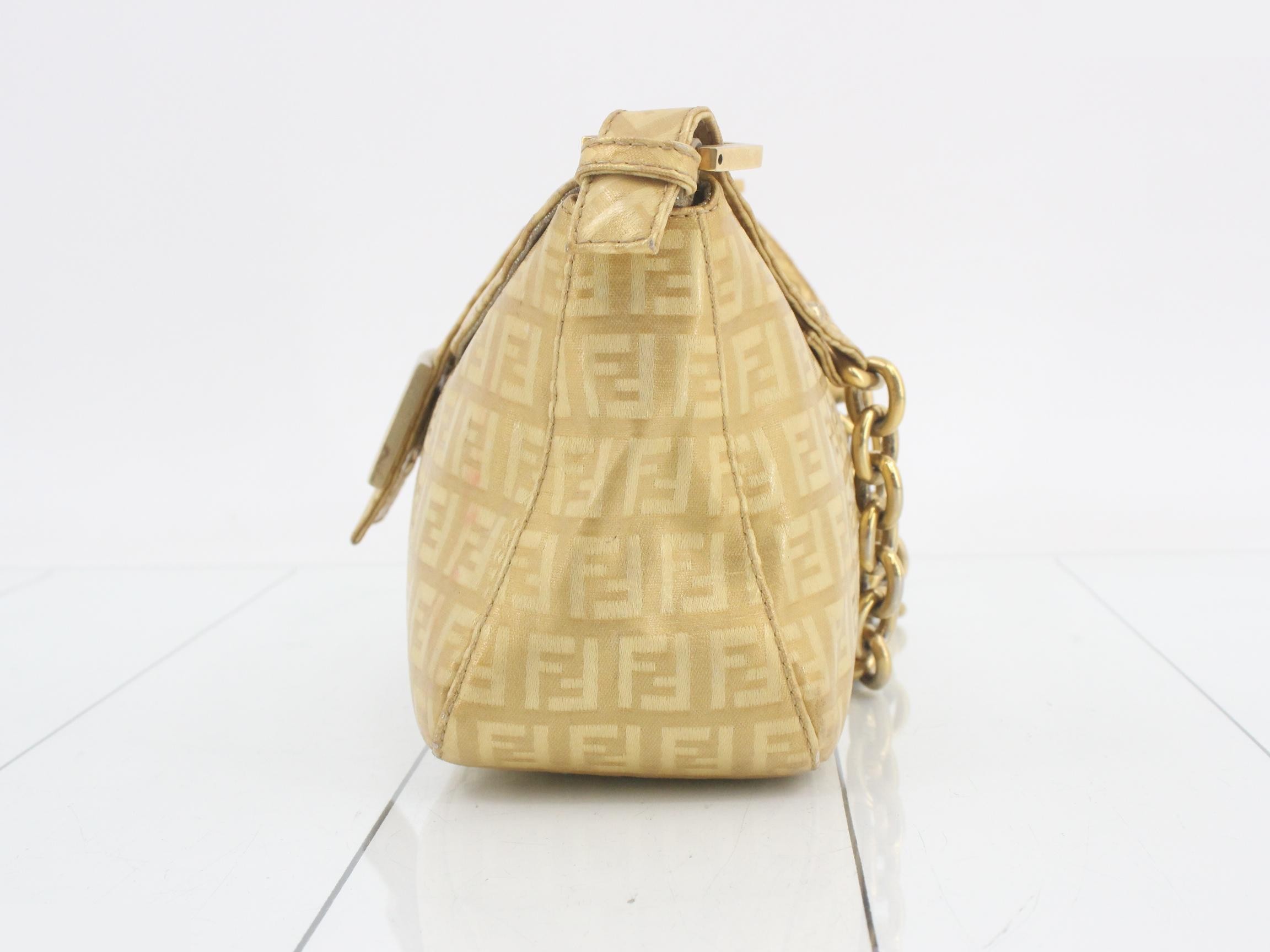 Zucca Chain Shoulder Bag, PVC, Gold — view 3