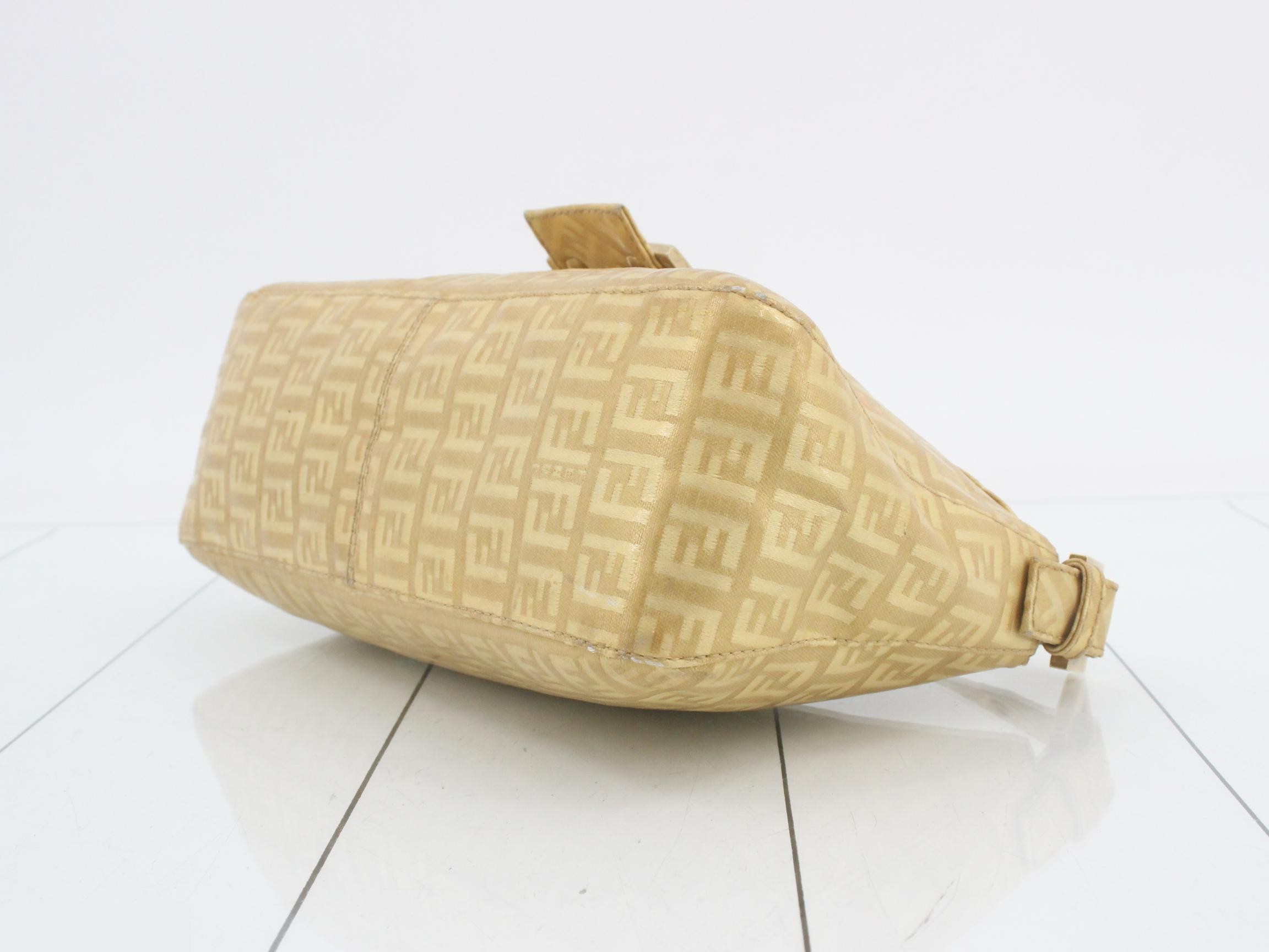 Zucca Chain Shoulder Bag, PVC, Gold — view 6