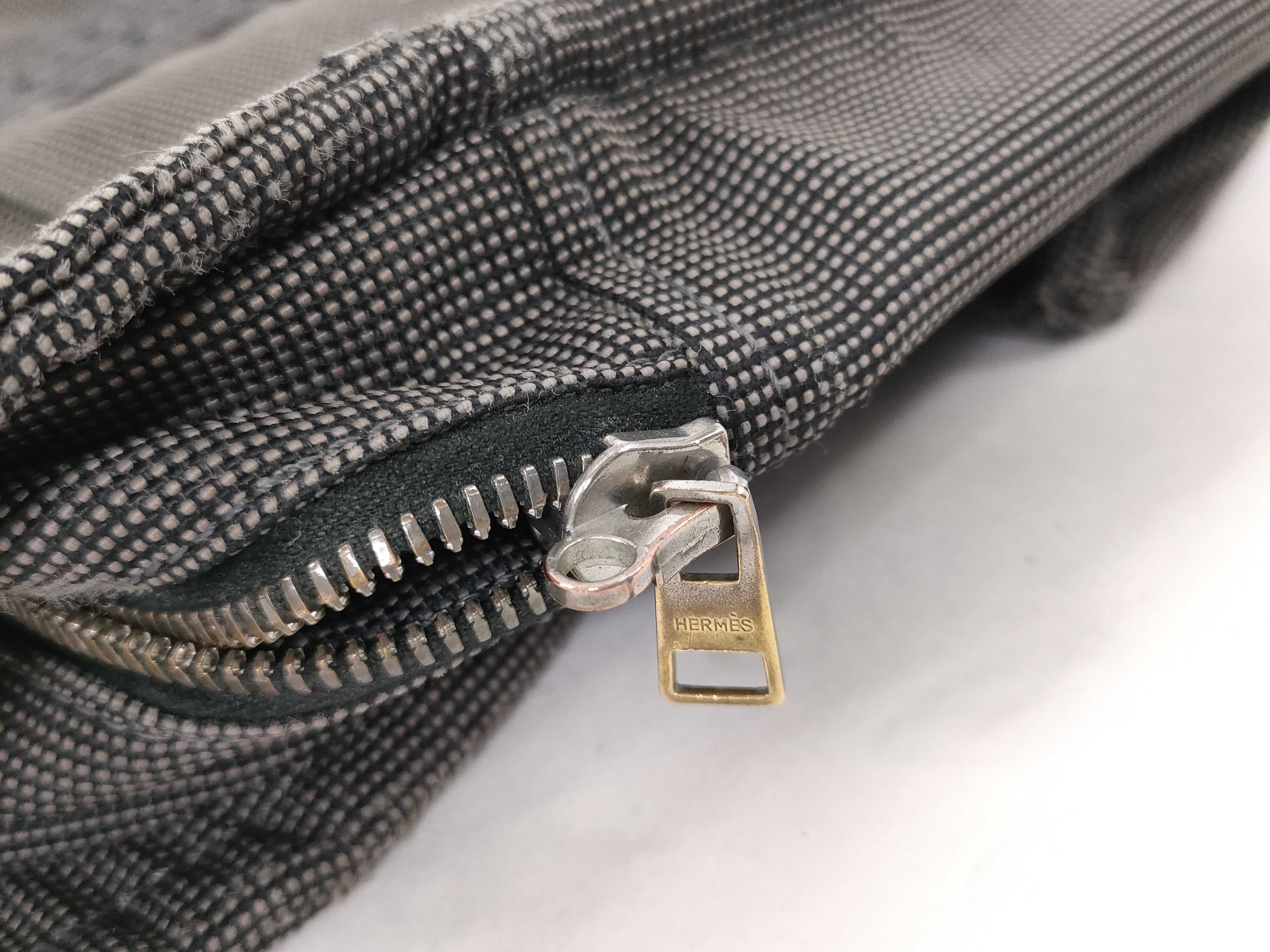 Yell Line Hermes Yell Line mm Back Handbag — view 13