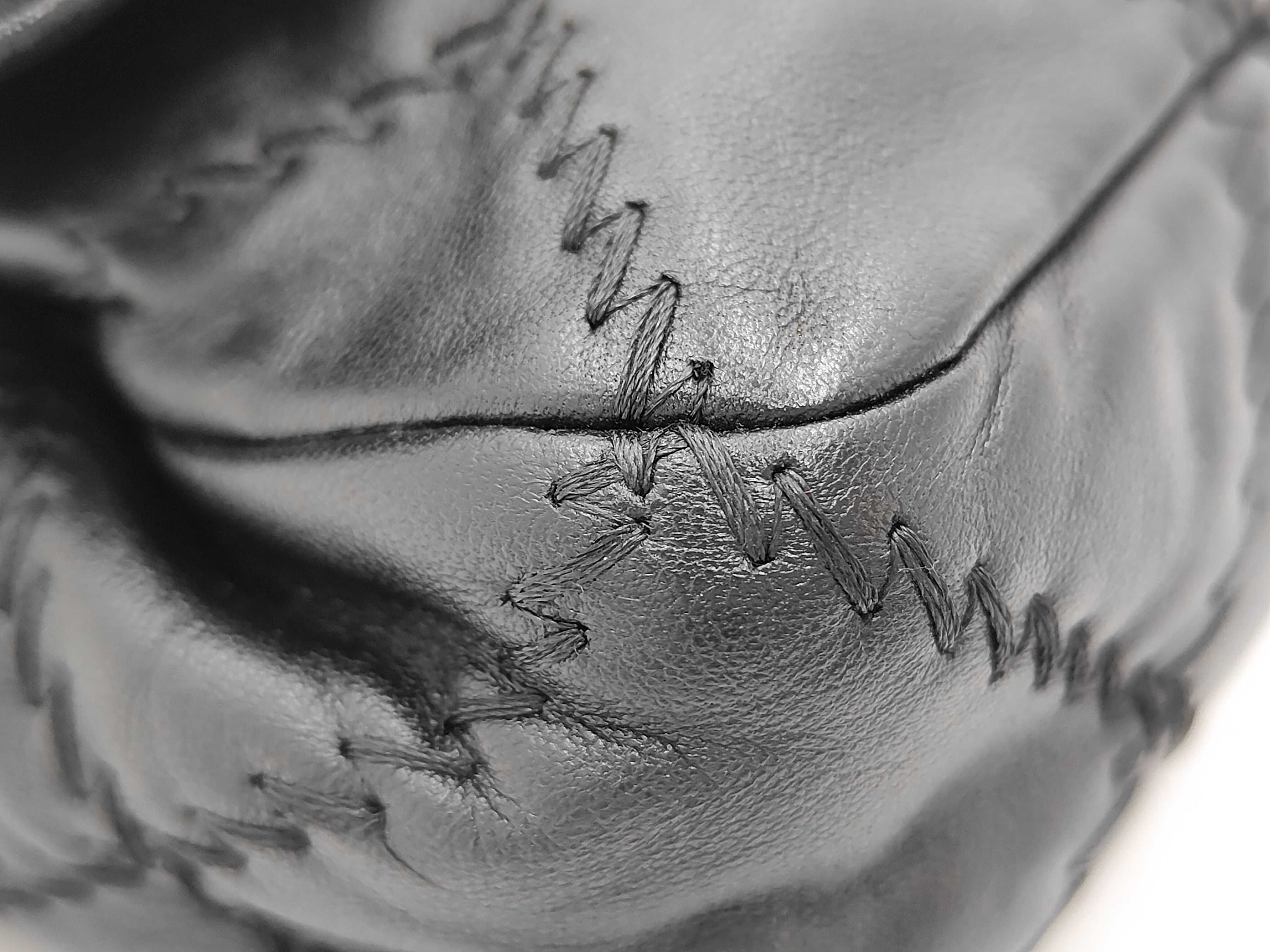 Wild Stitch Black #14 Card Shoulder Bag — view 4