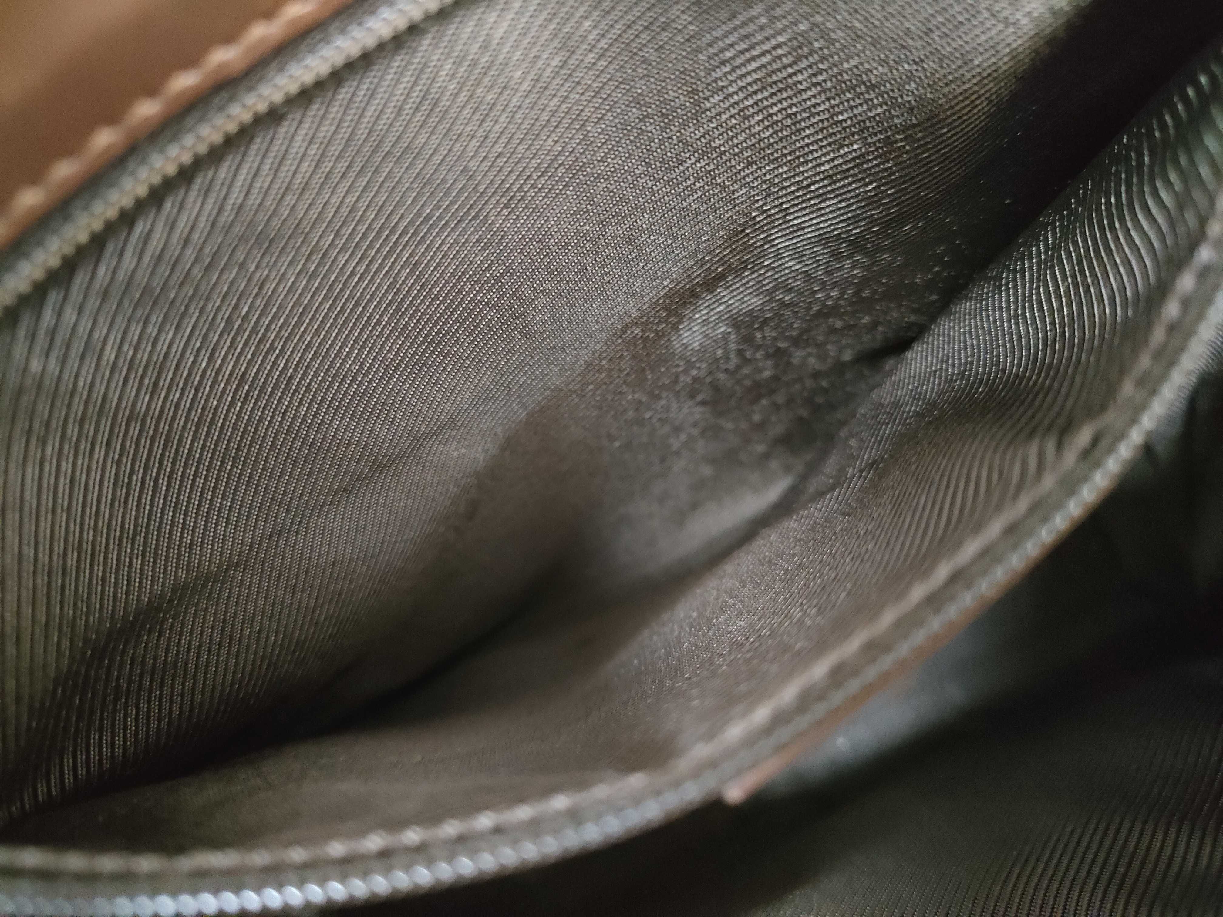 GG Canvas Gucci Shoulder Handbag — view 11