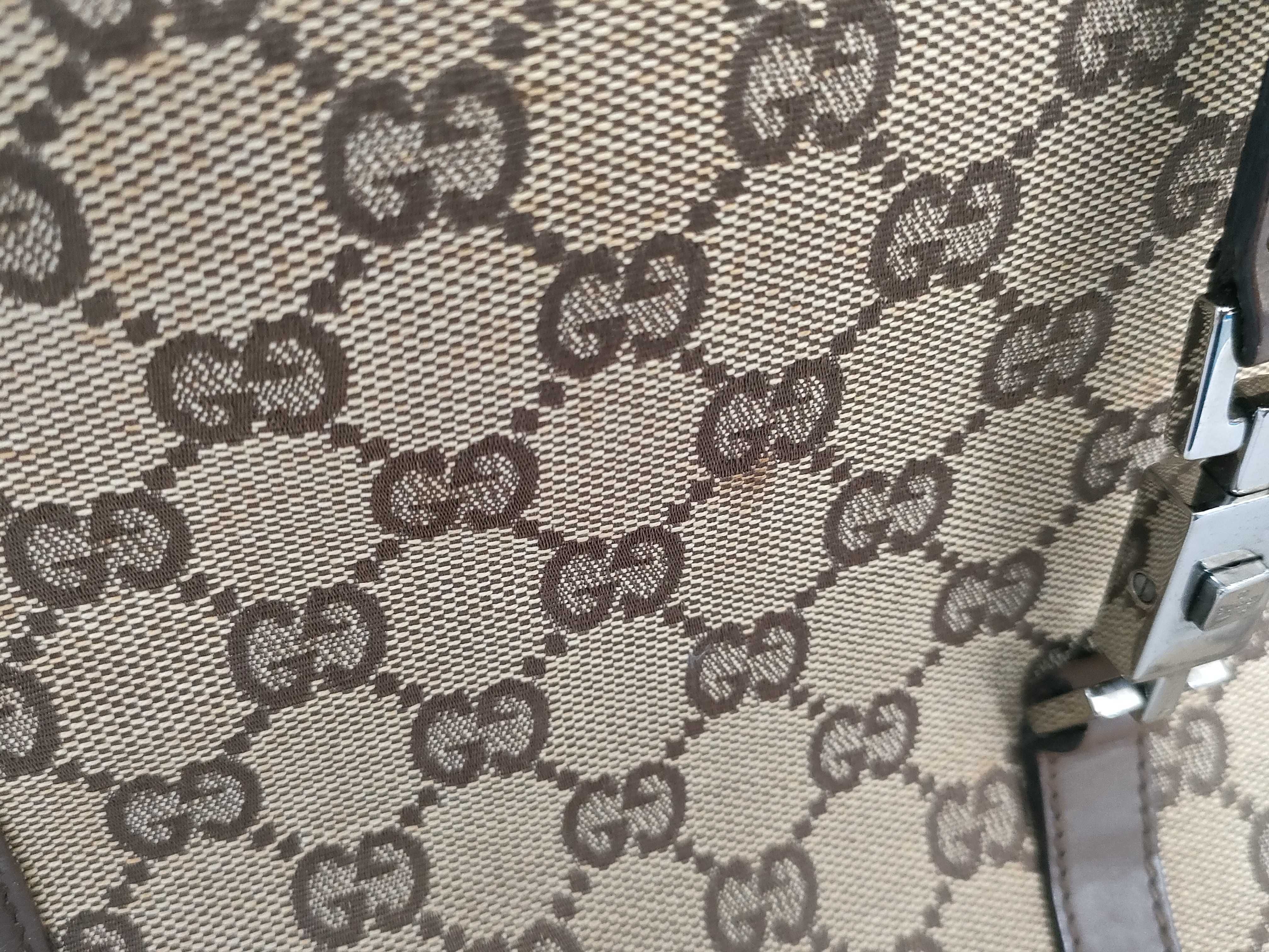 GG Canvas Gucci Shoulder Handbag — view 14