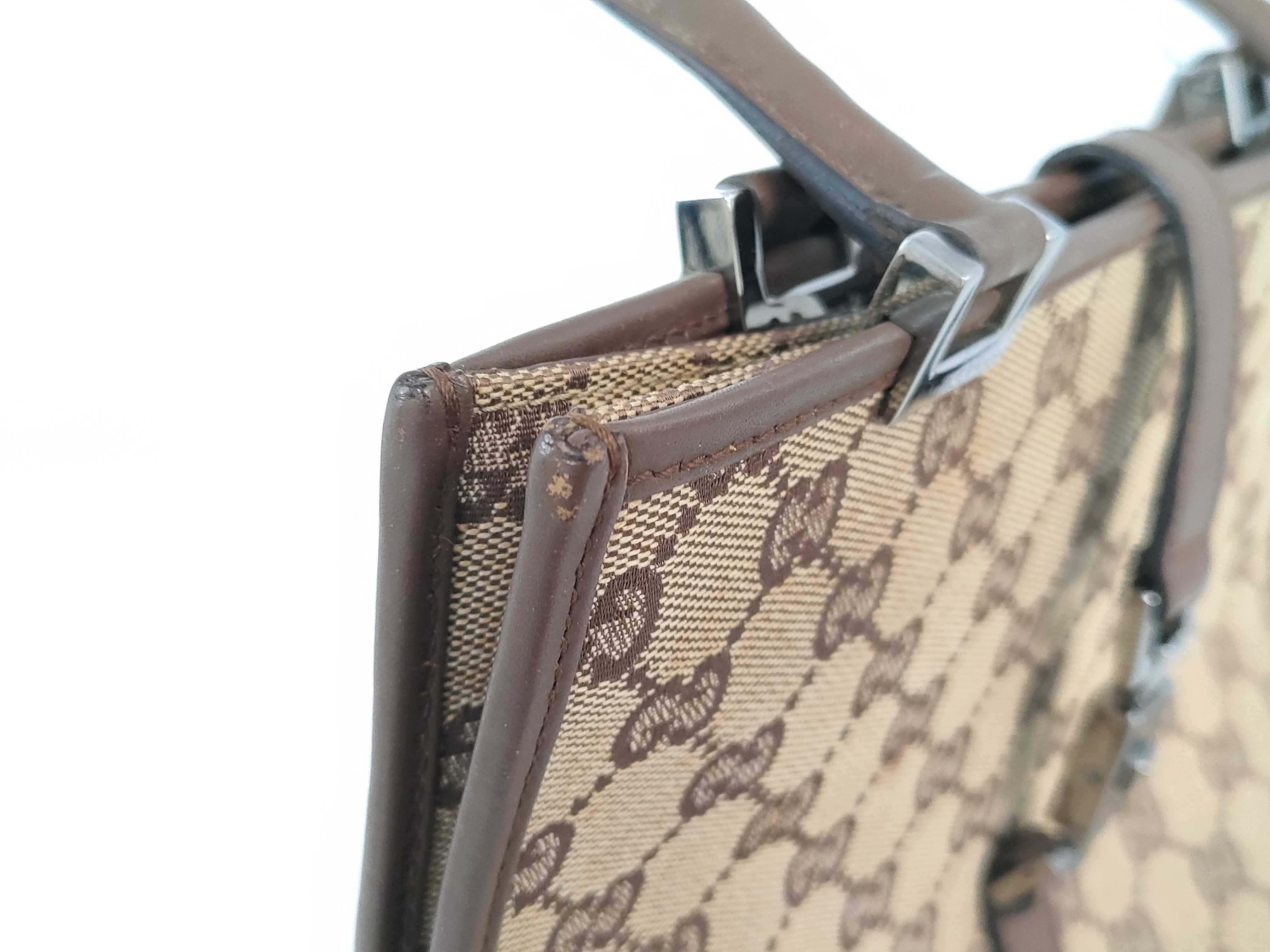 GG Canvas Gucci Shoulder Handbag — view 15