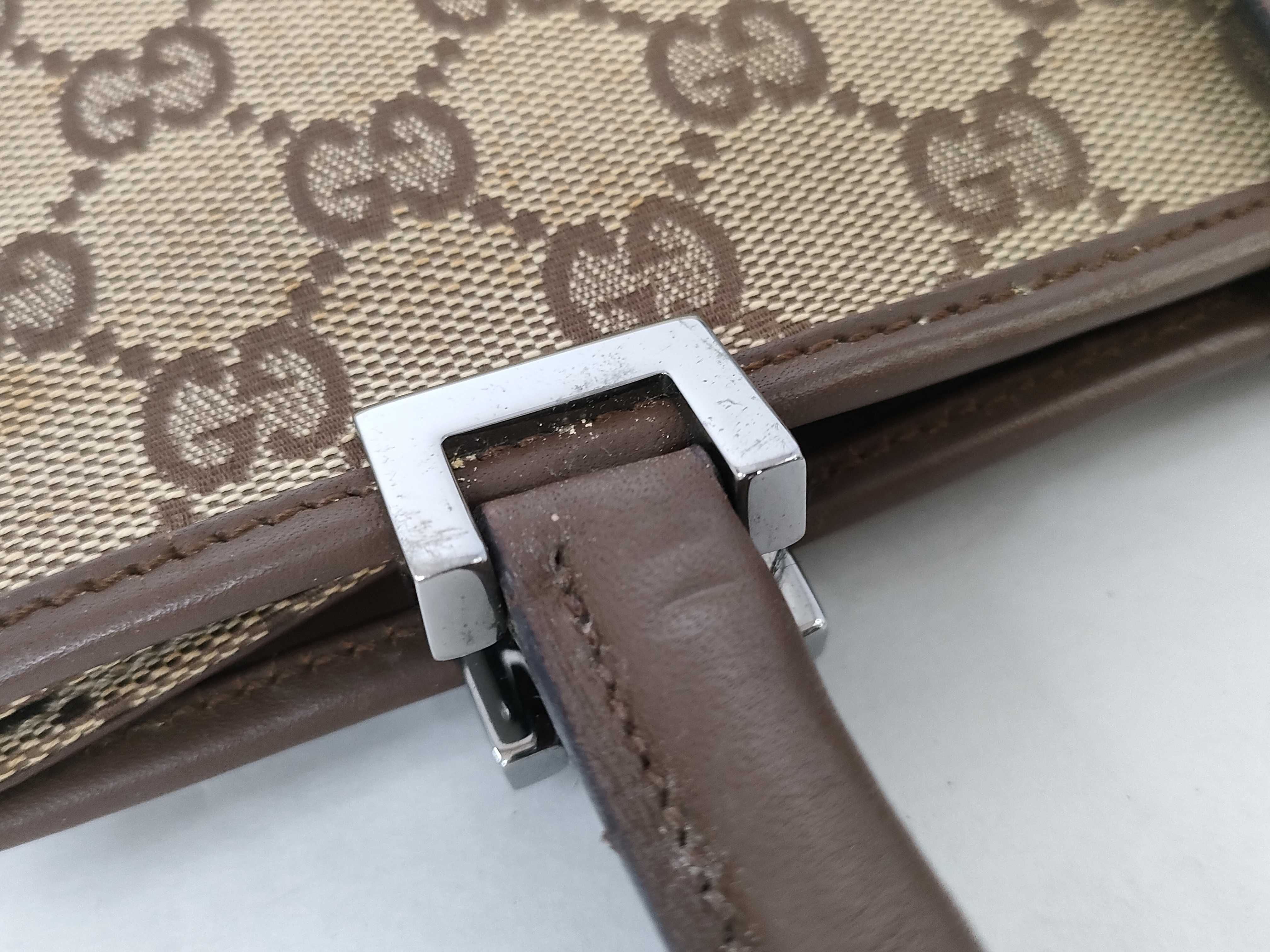 GG Canvas Gucci Shoulder Handbag — view 5