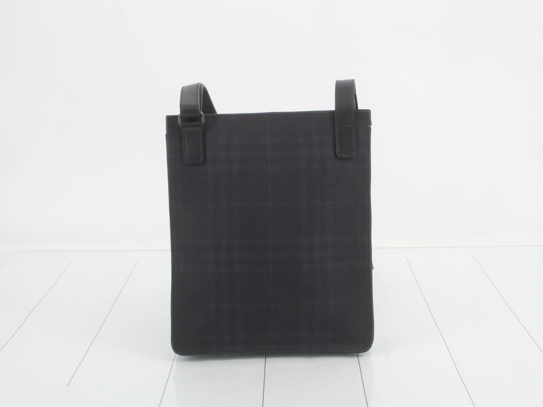 shoulder bag — view 2