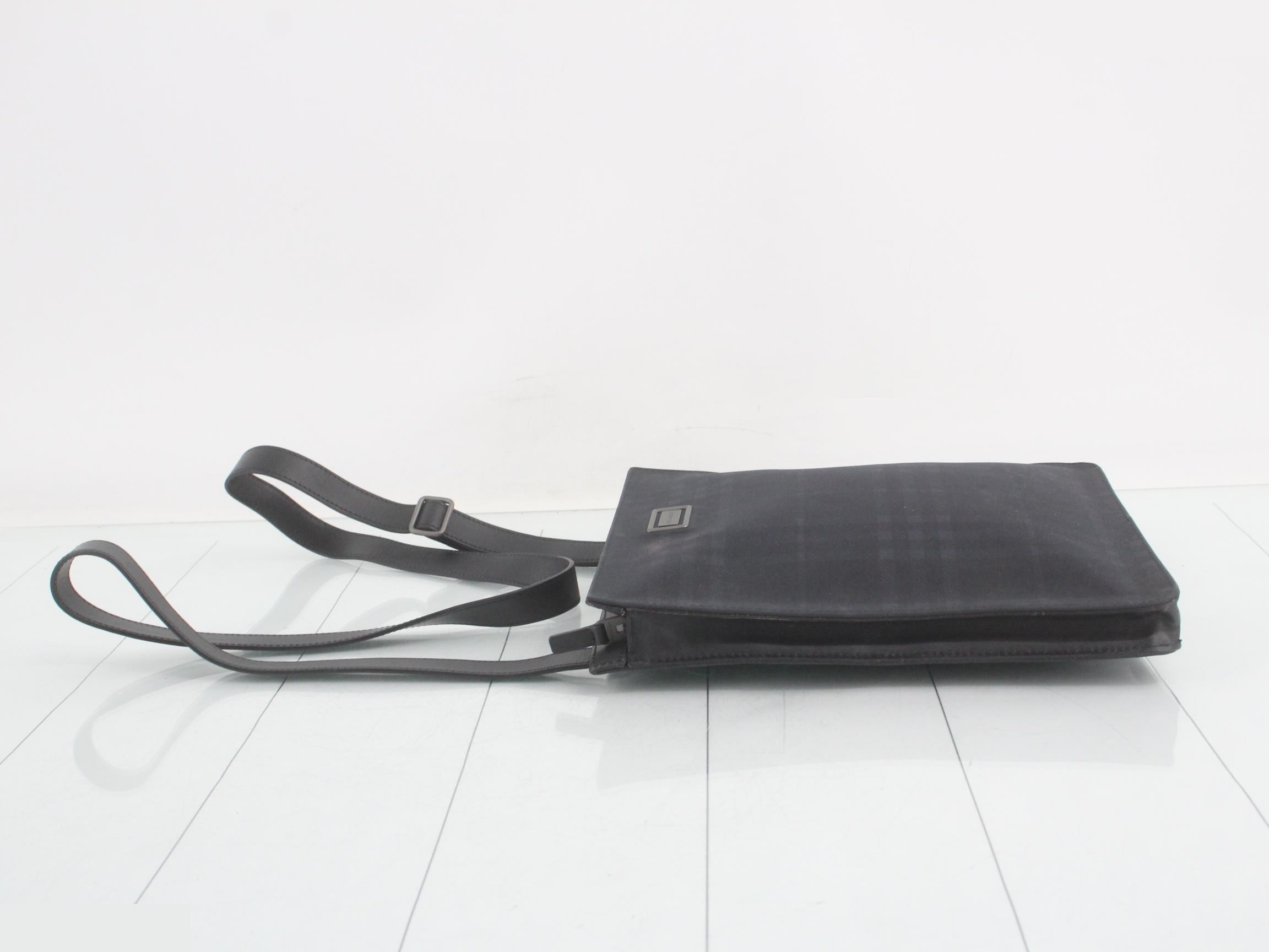 shoulder bag — view 4