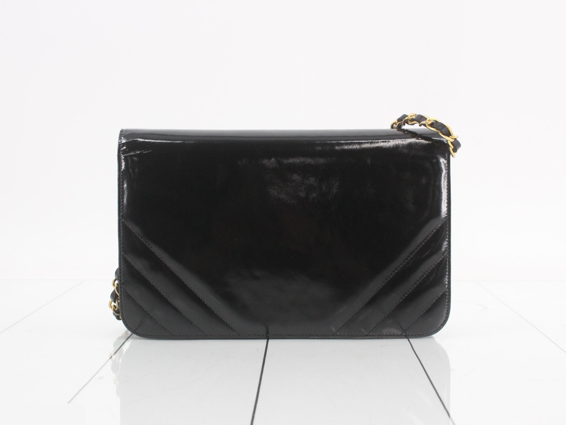 Chain shoulder bag, enamel, Coco Mark, black — view 2