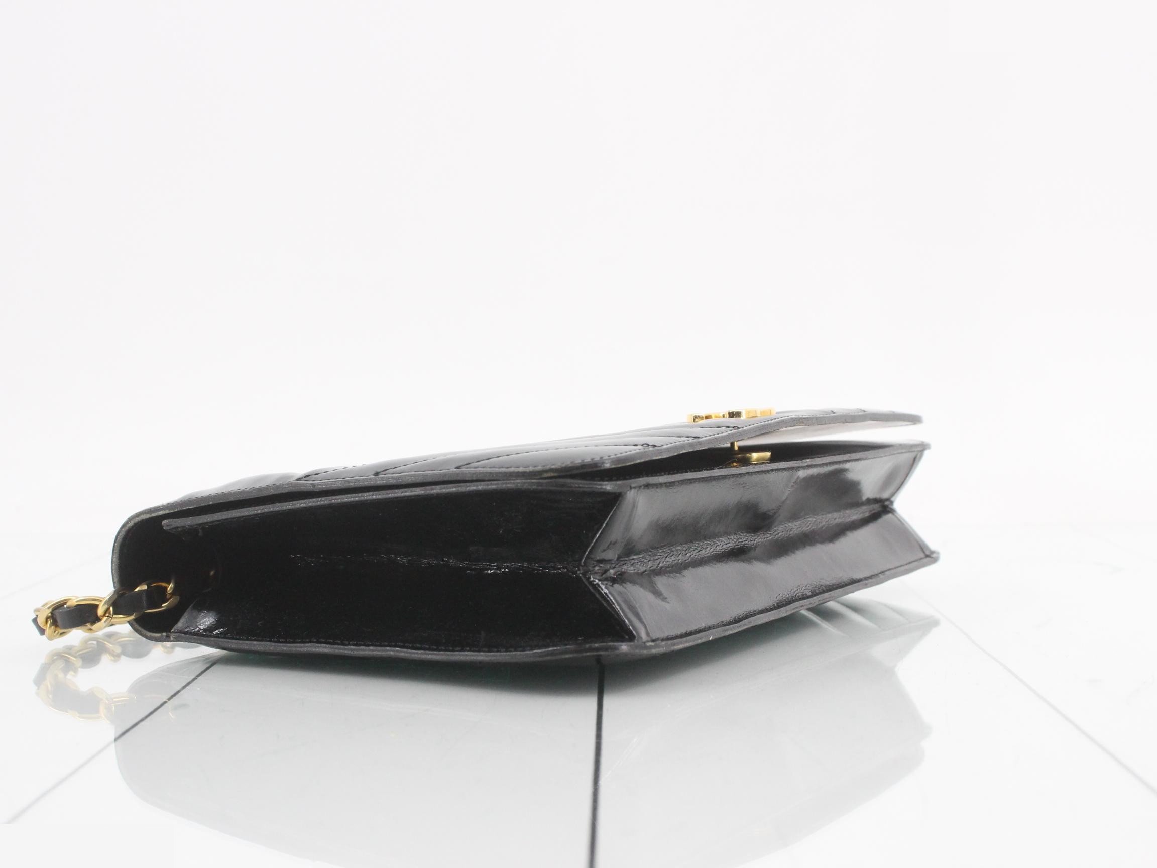 Chain shoulder bag, enamel, Coco Mark, black — view 5