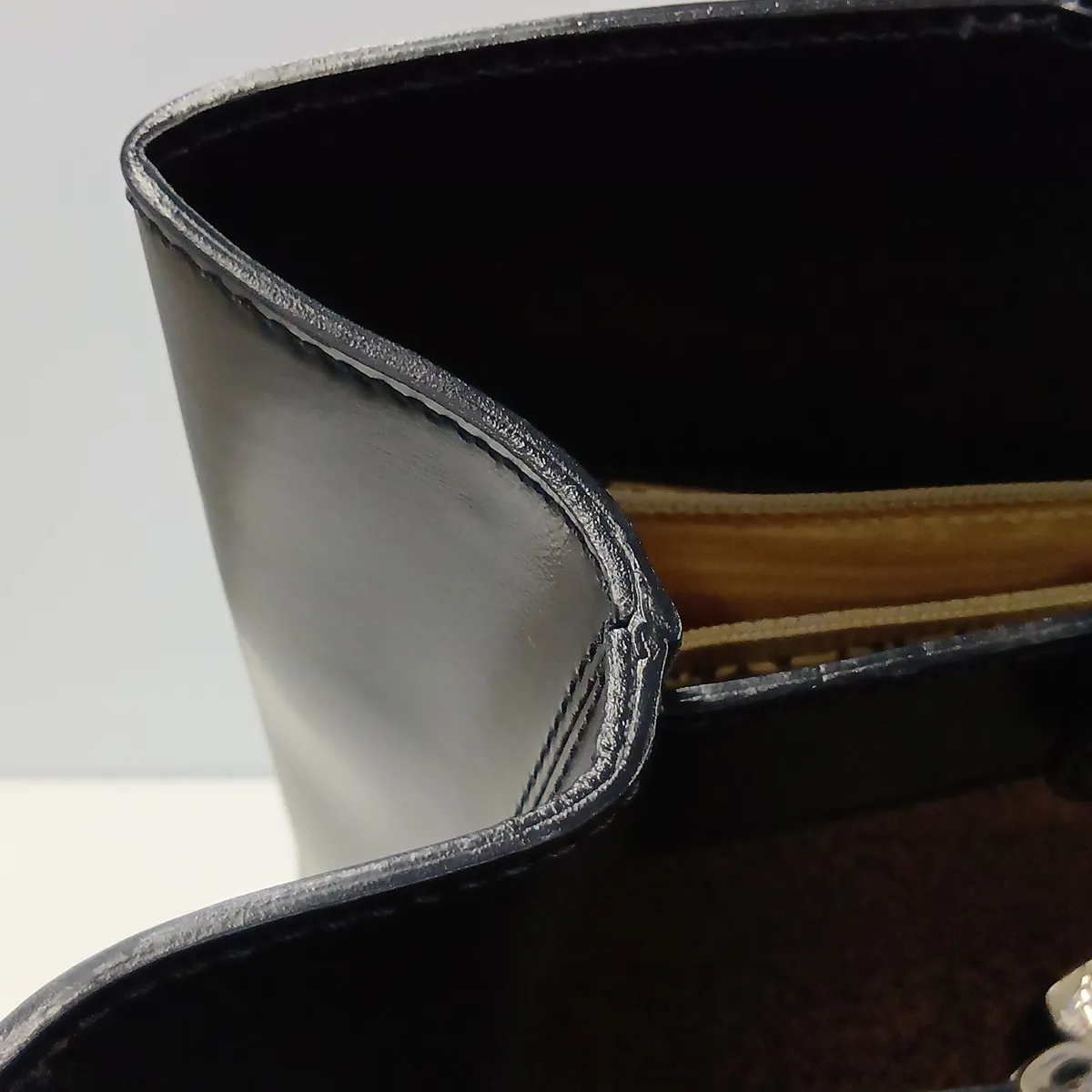 Panthère Leather Shoulder Bag, Black — view 11