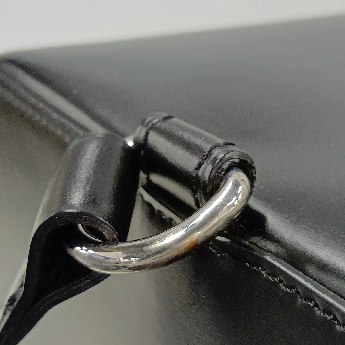 Panthère Leather Shoulder Bag, Black — view 13