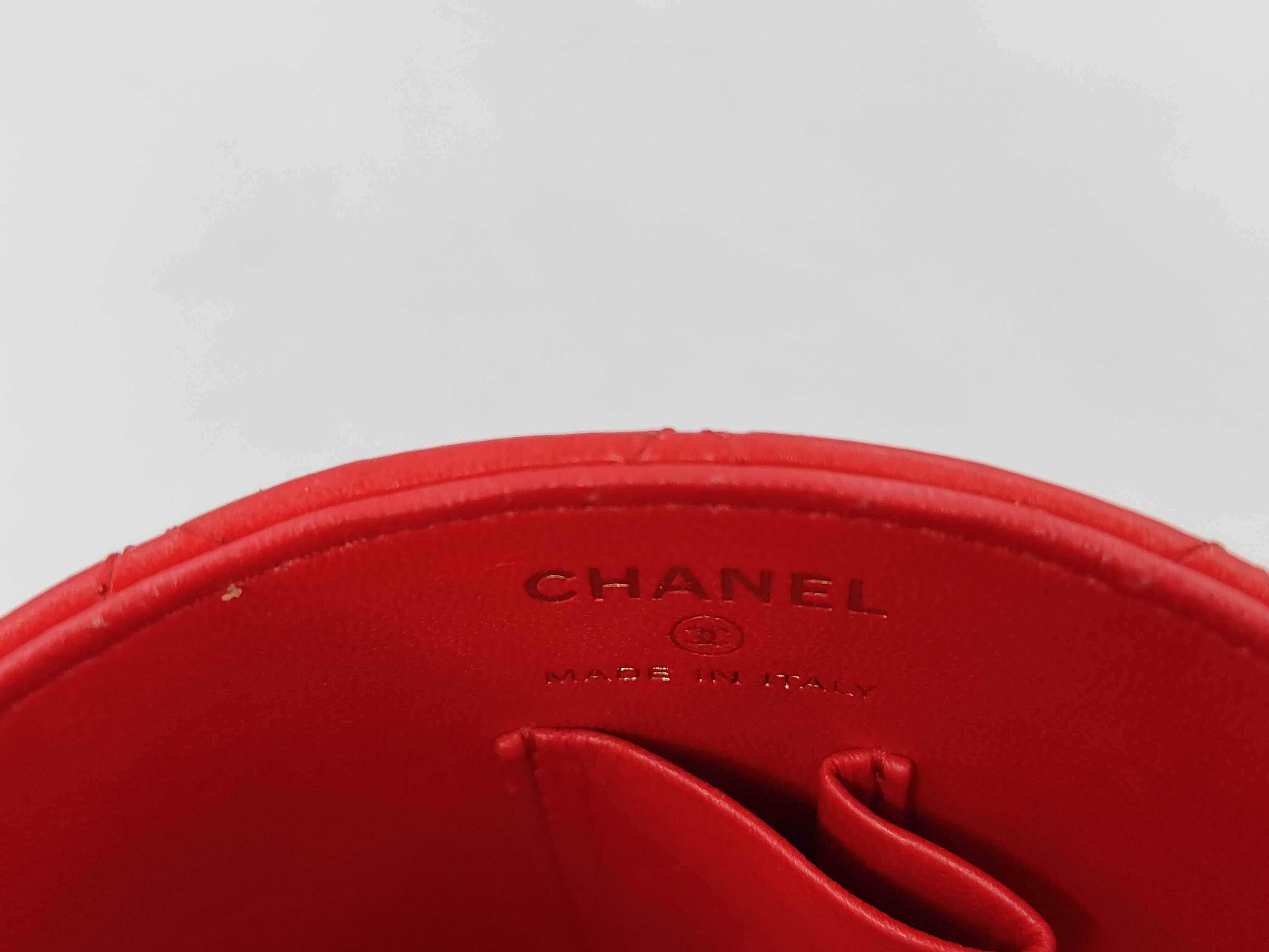 Vanity Chain Shoulder Bag — view 10